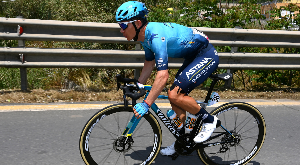 Giro loses Lopez as Mount Etna looms