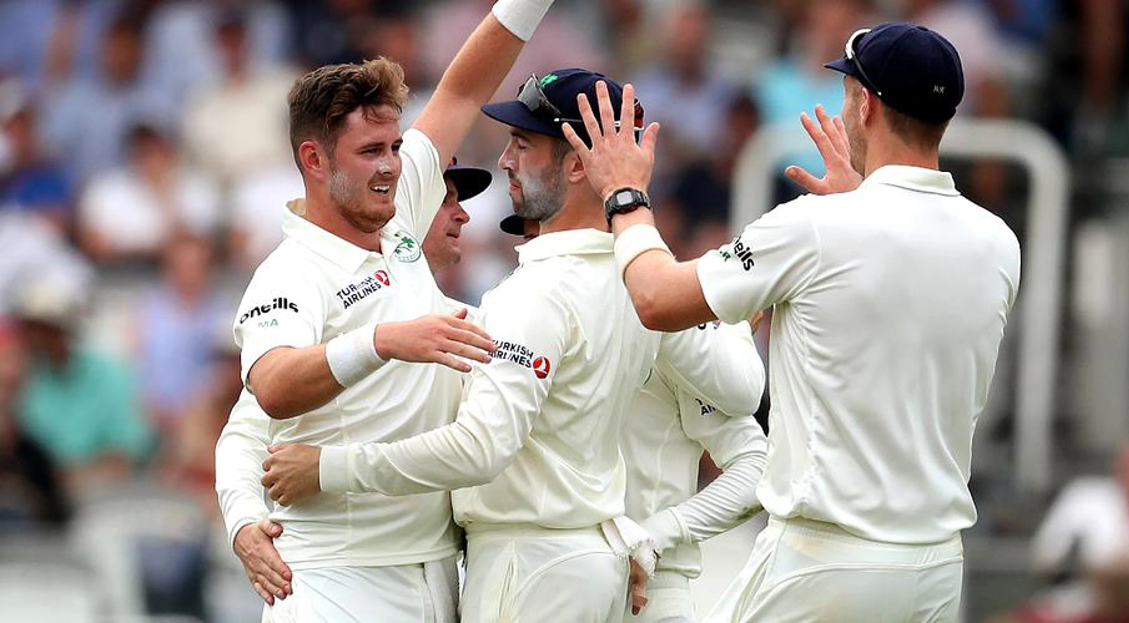 Ireland scent historic win as England collapse again