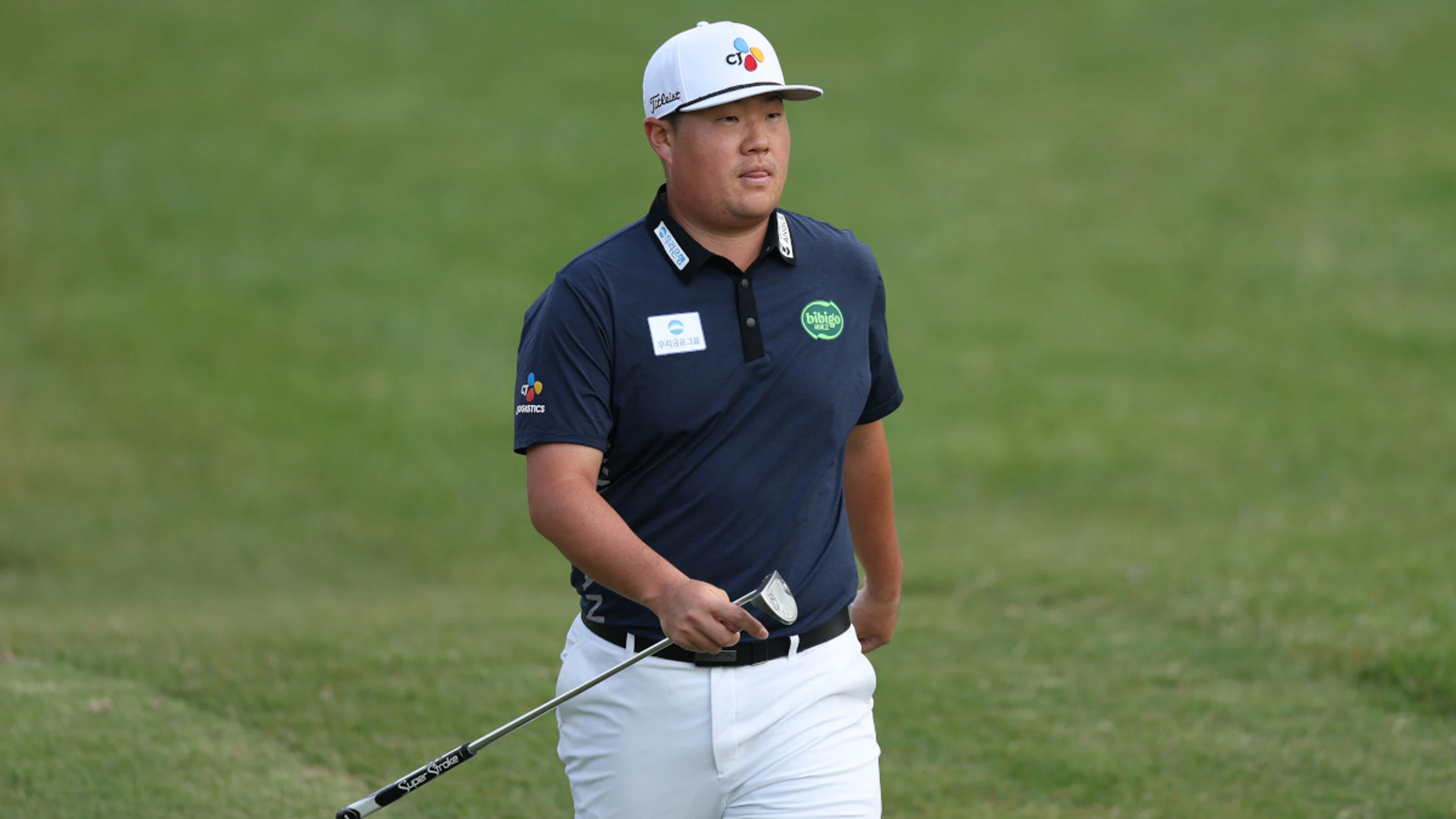 Korean star completes military training 'injury free'