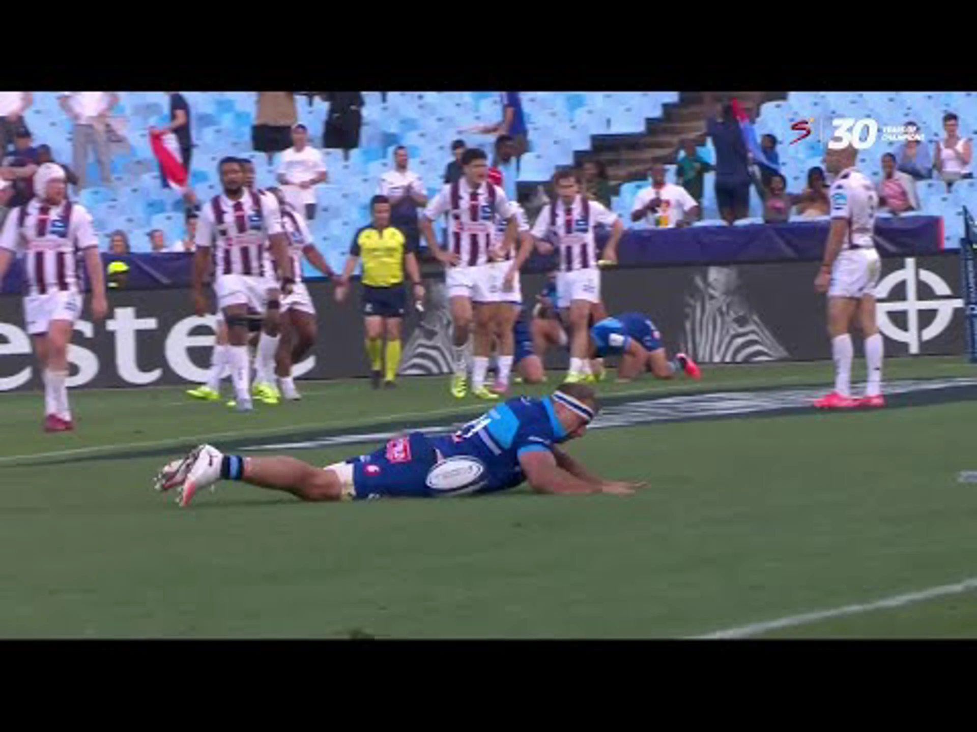 Jeandre Rudolph With a Try vs. Union Bordeaux-Begles