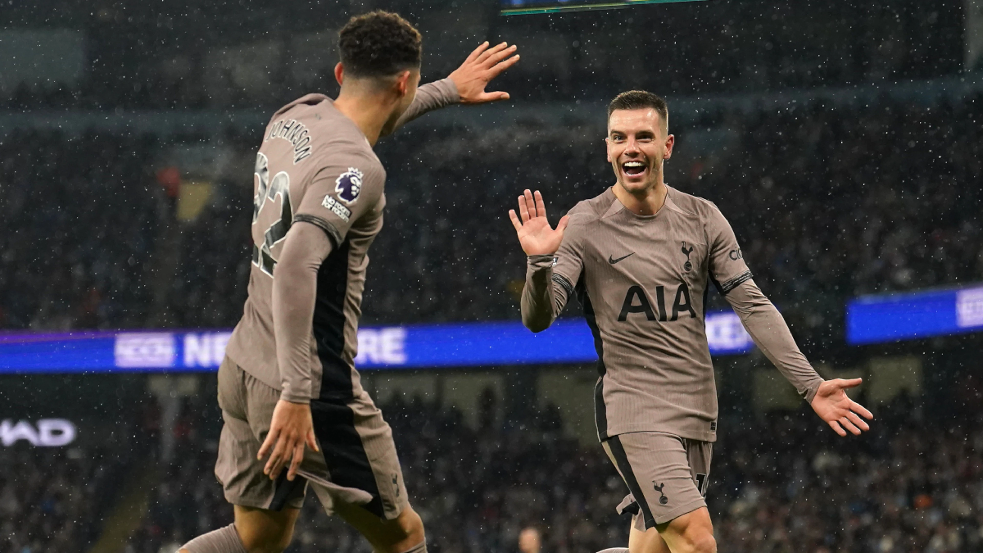 Tottenham fight back to hold Man City in six-goal thriller