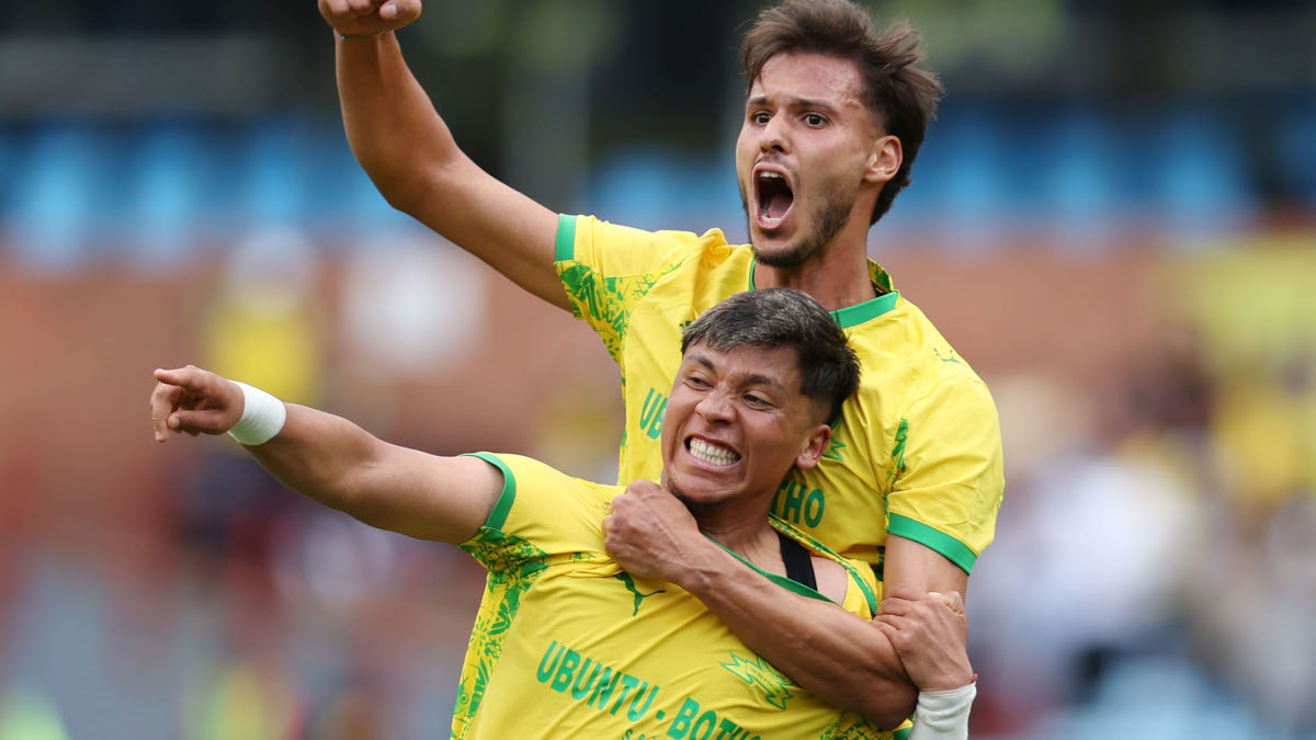 Santos brace helps Sundowns see off Railmen