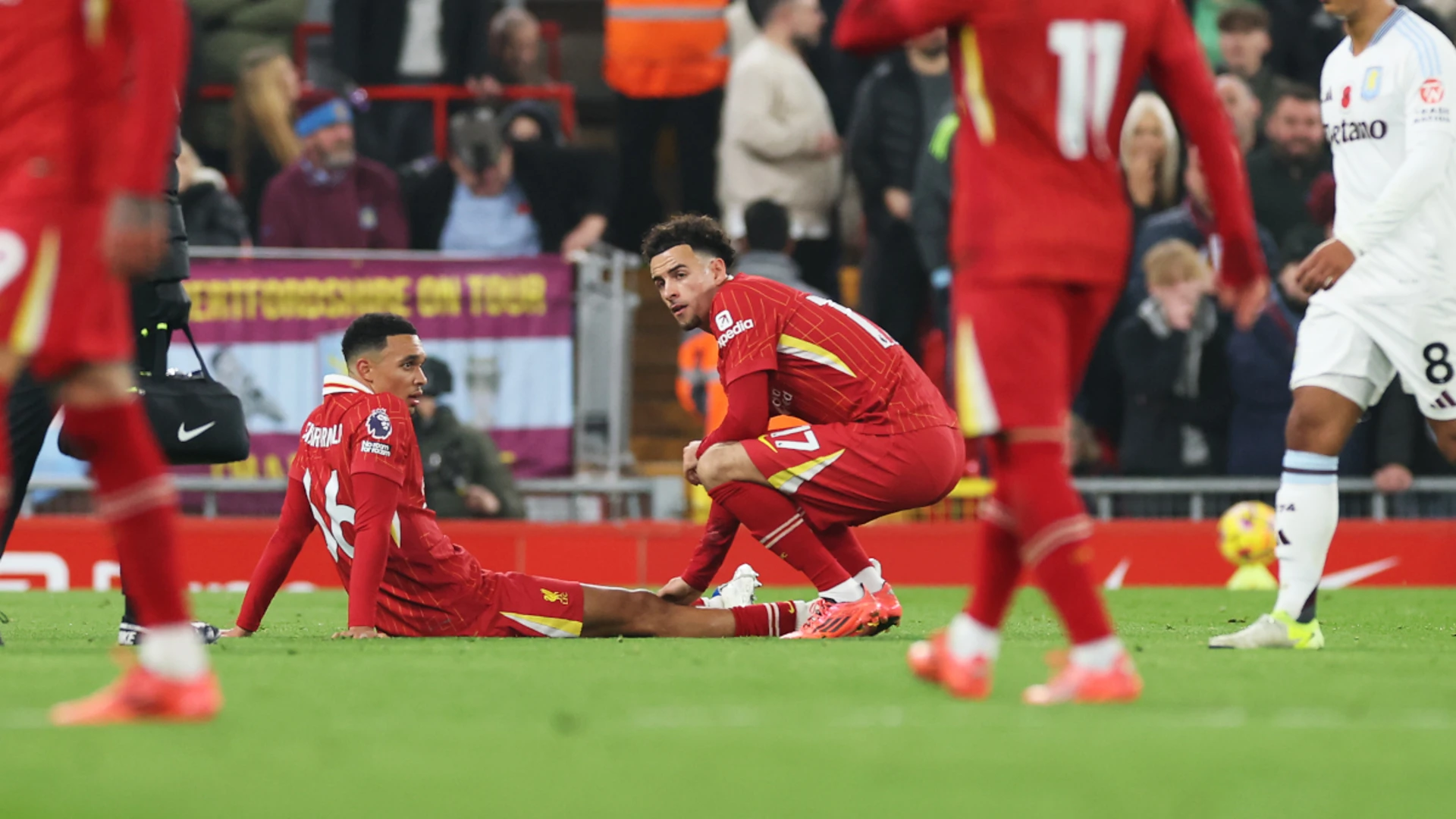 Alexander-Arnold's injury puts damper on Liverpool's win over Villa