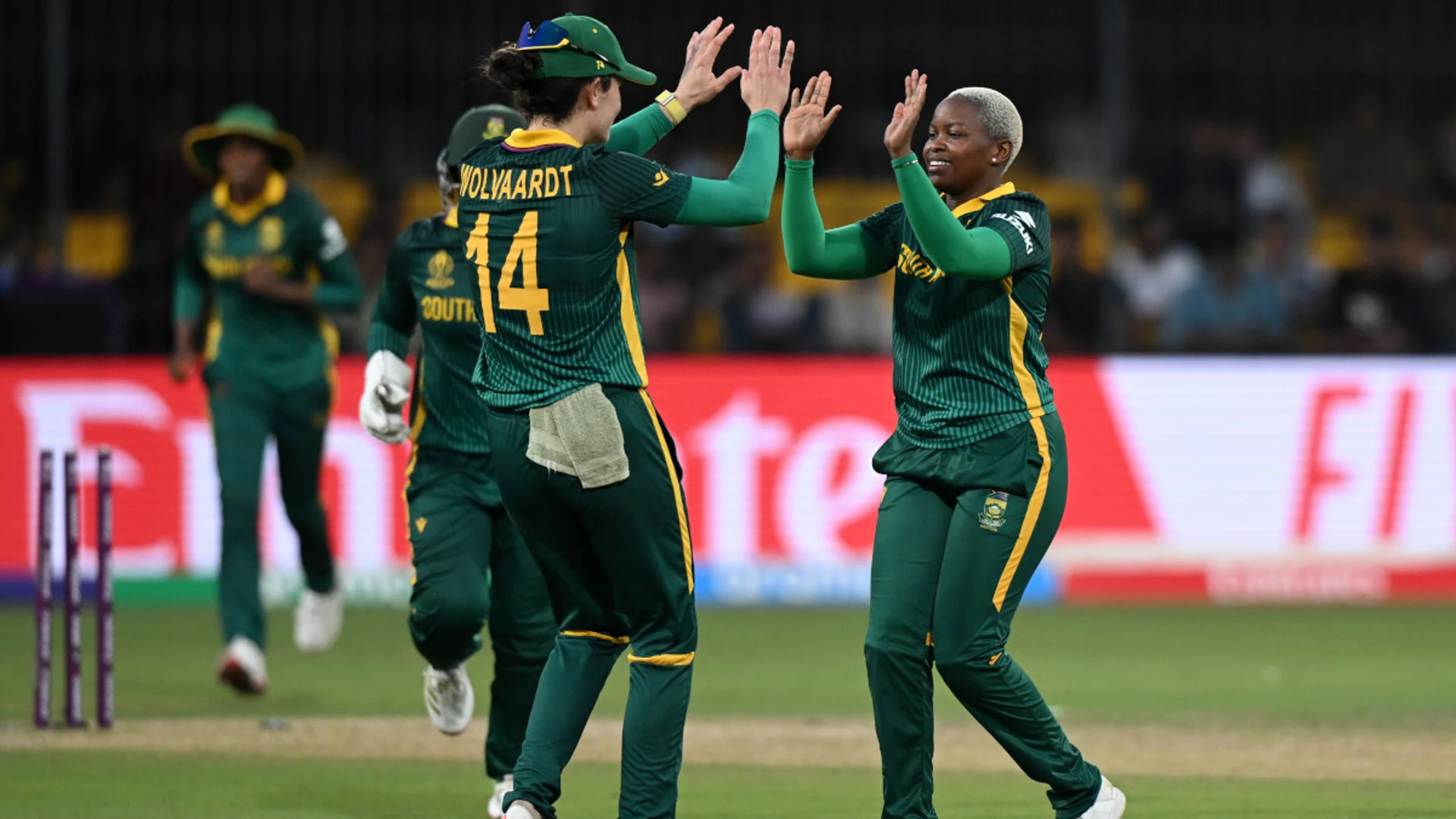 Brilliant Mlaba restricts New Zealand to 231 in World Cup