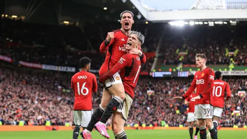 Manchester United beat Liverpool in FA Cup classic