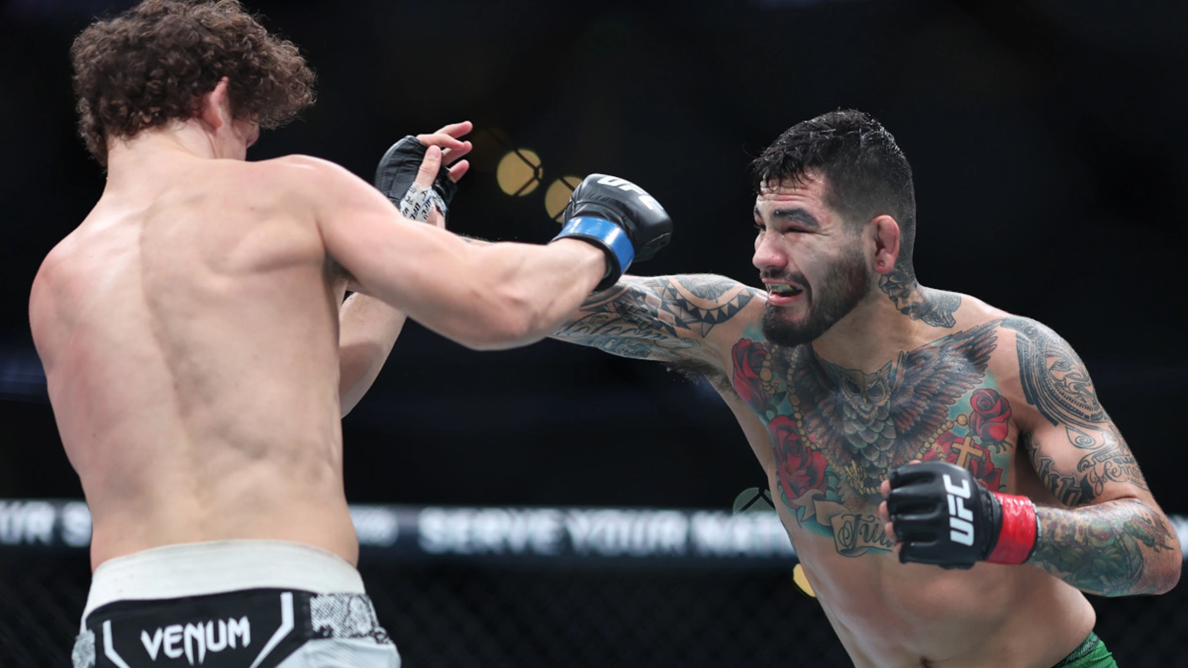 Hernandez, Pereira set for thrilling showdown