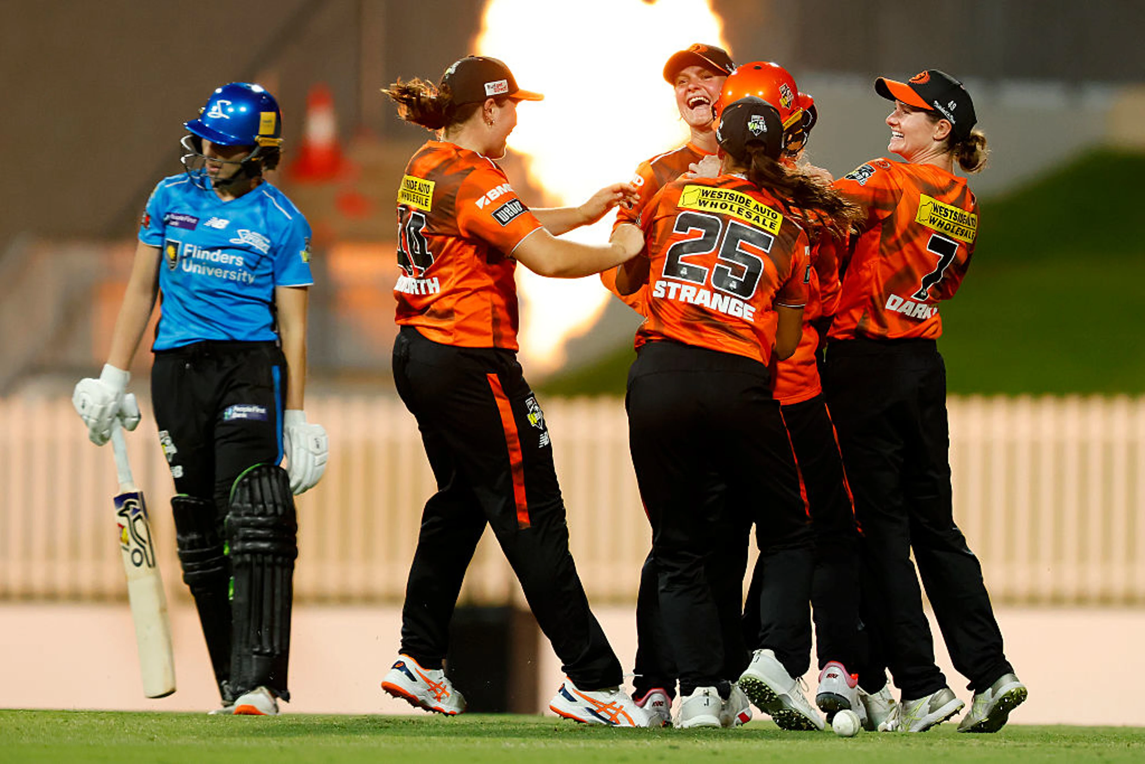 Scorchers v Strikers | Match Highlights | Women's Big Bash League