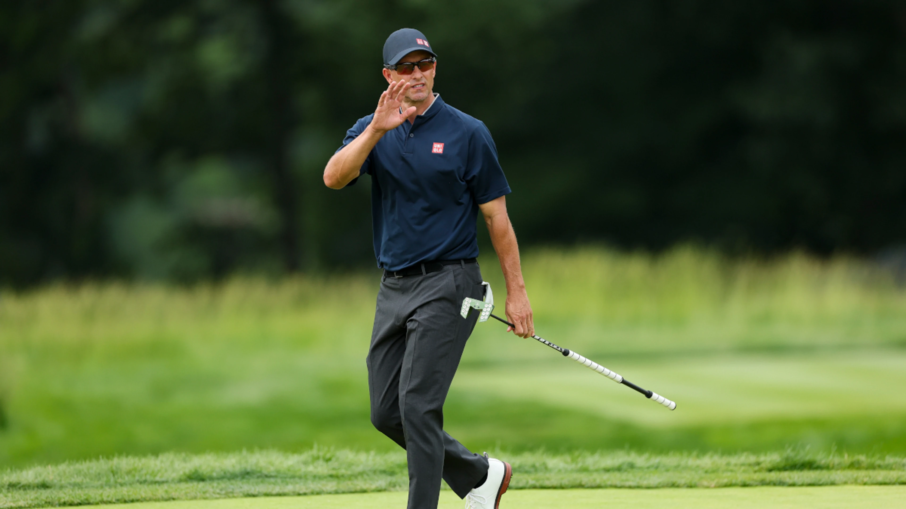 Scott's 'old-man par golf' has him in the hunt at US Open