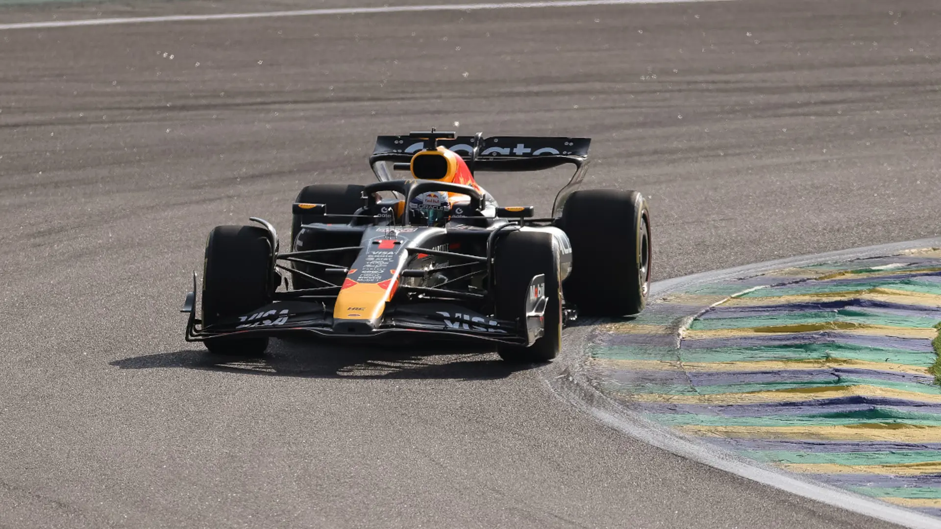 Verstappen suffers setback in push for fifth title