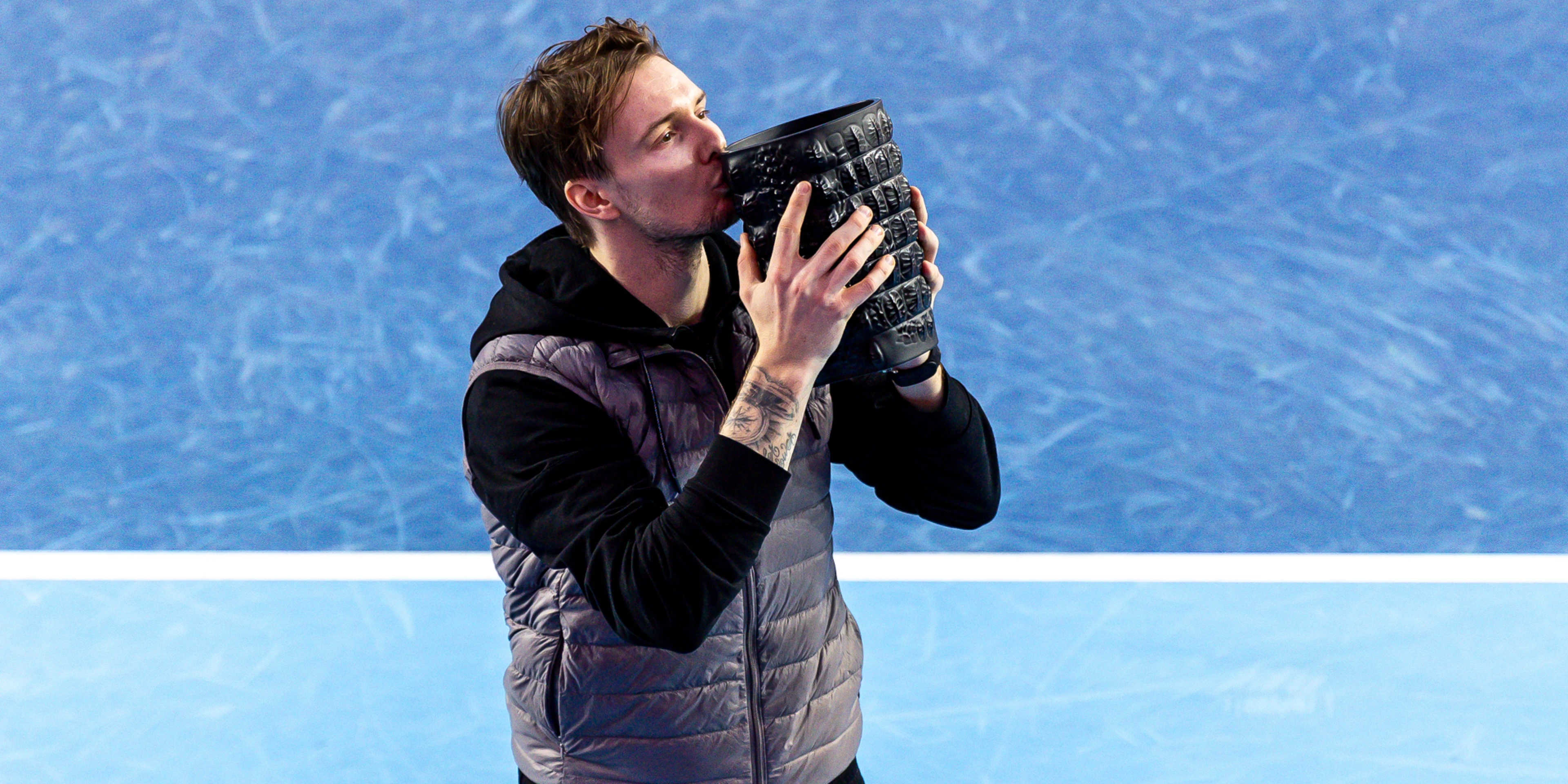 Bublik powers into top 10 ahead of Australian Open after Hong Kong win