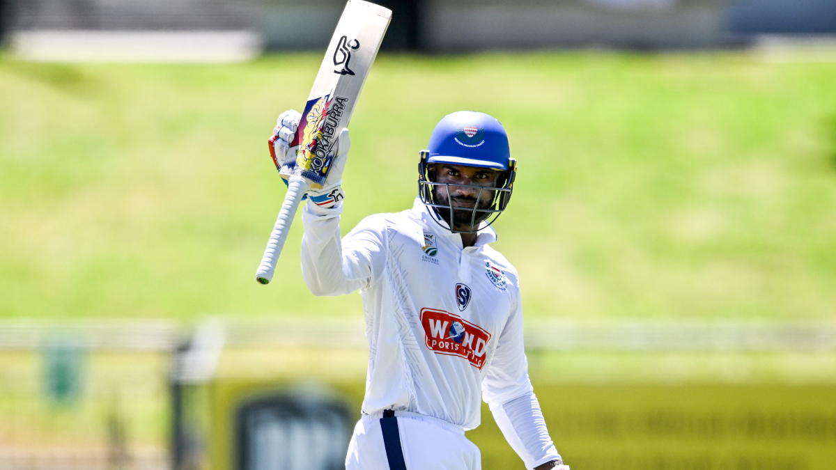 DAY 1 WRAP: Esterhuizen saves Lions; Kitme, Pillay put WP on top