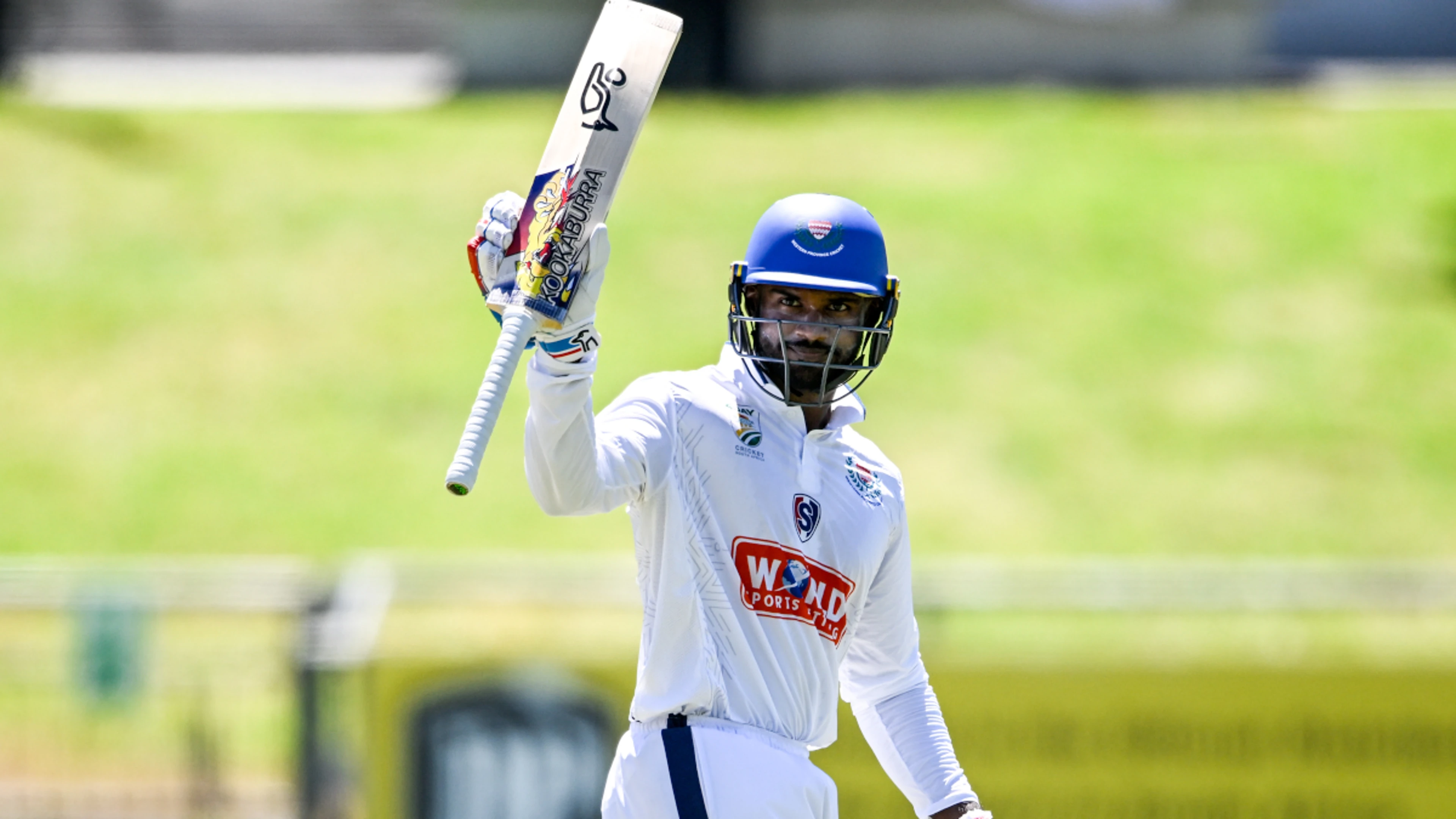 DAY 1 WRAP: Esterhuizen saves Lions; Kitme, Pillay put WP on top