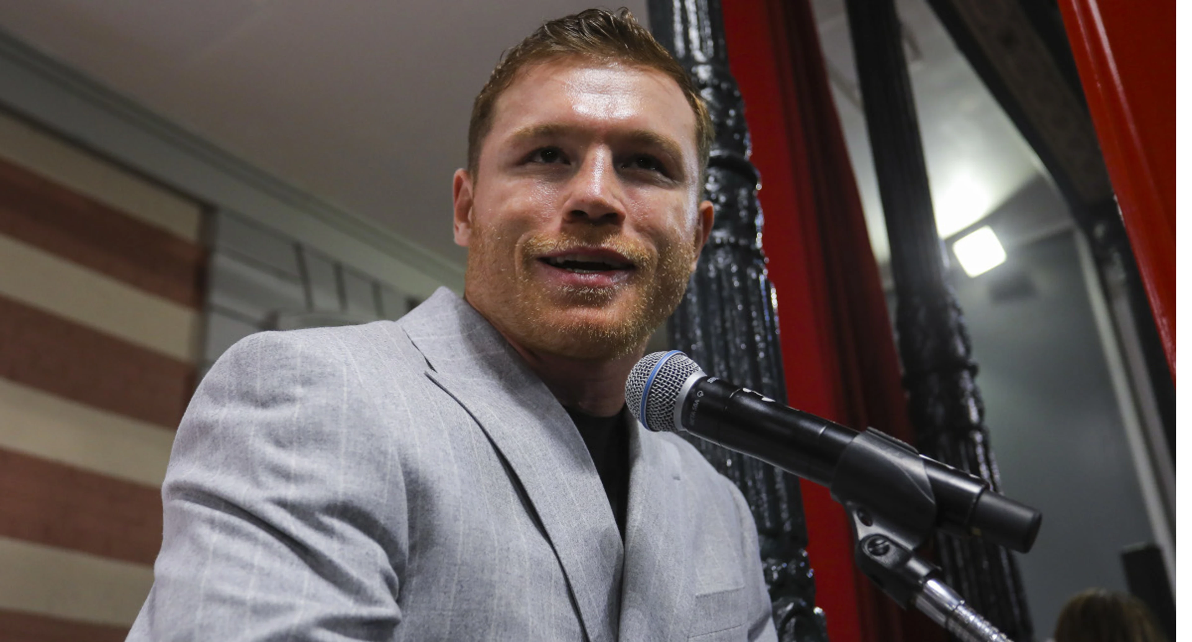 Alvarez to fight Charlo in Las Vegas in September 'undisputed' clash