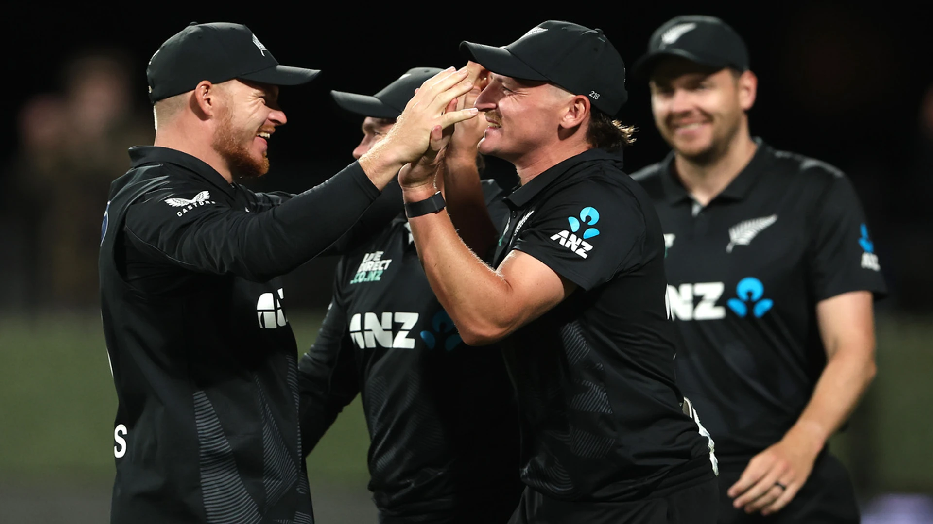 New Zealand crush Sri Lanka to win series