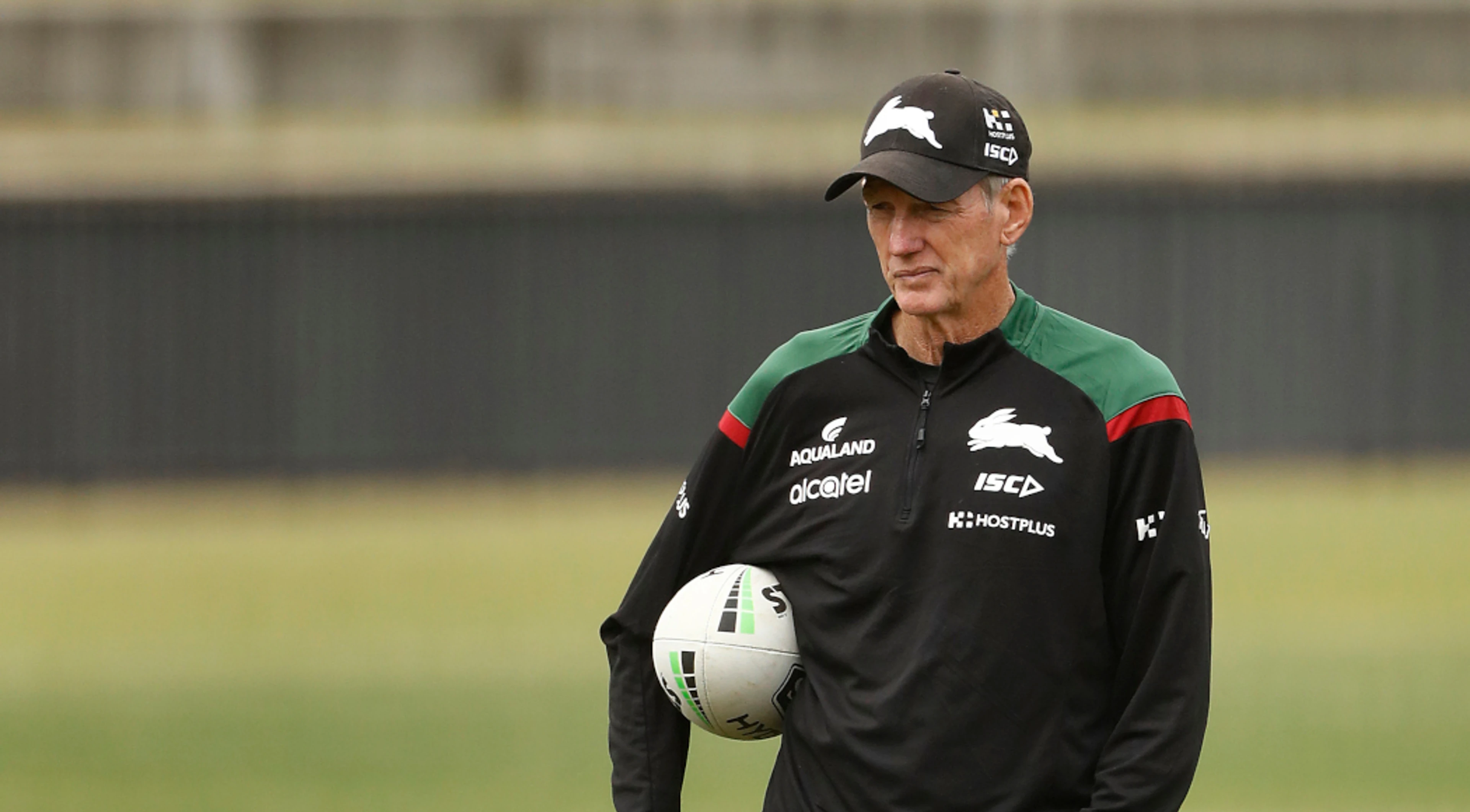 Marvel' coach Bennett hailed ahead of 900th match