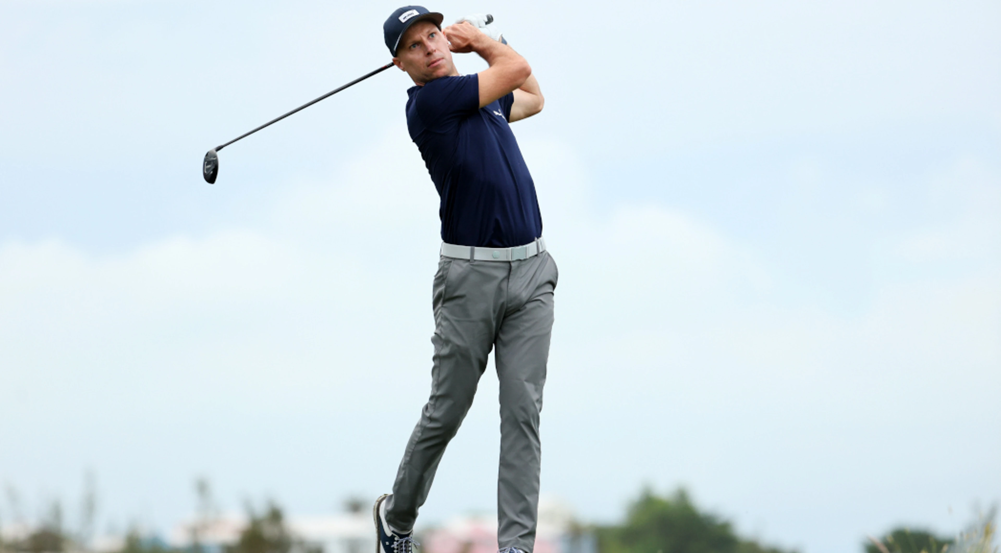 Crane fires 62 to grab Bermuda PGA lead