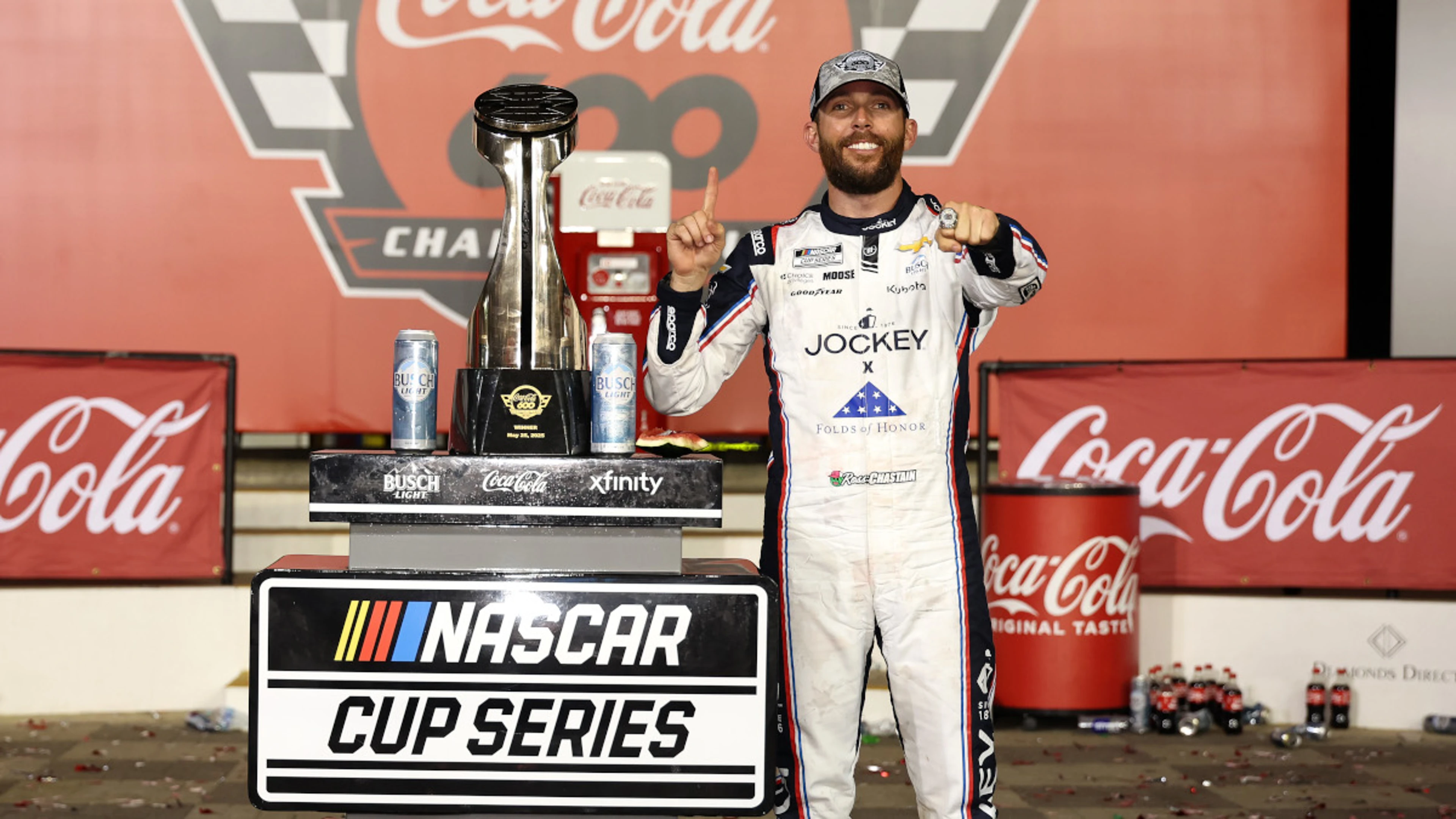 Chastain chases down William Byron, wins the 600