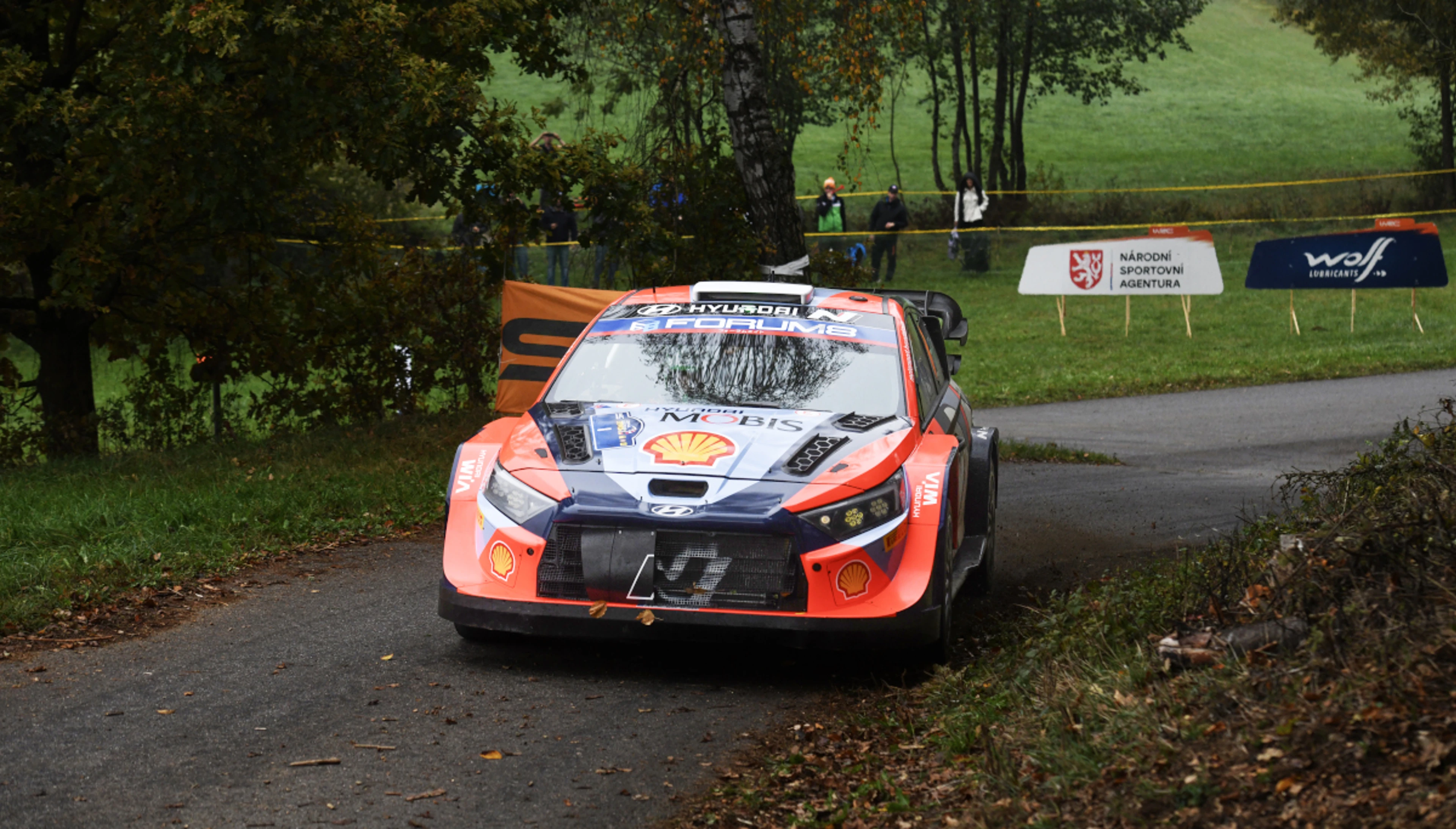 Tanak triumphs to set up world rally title decider in Japan