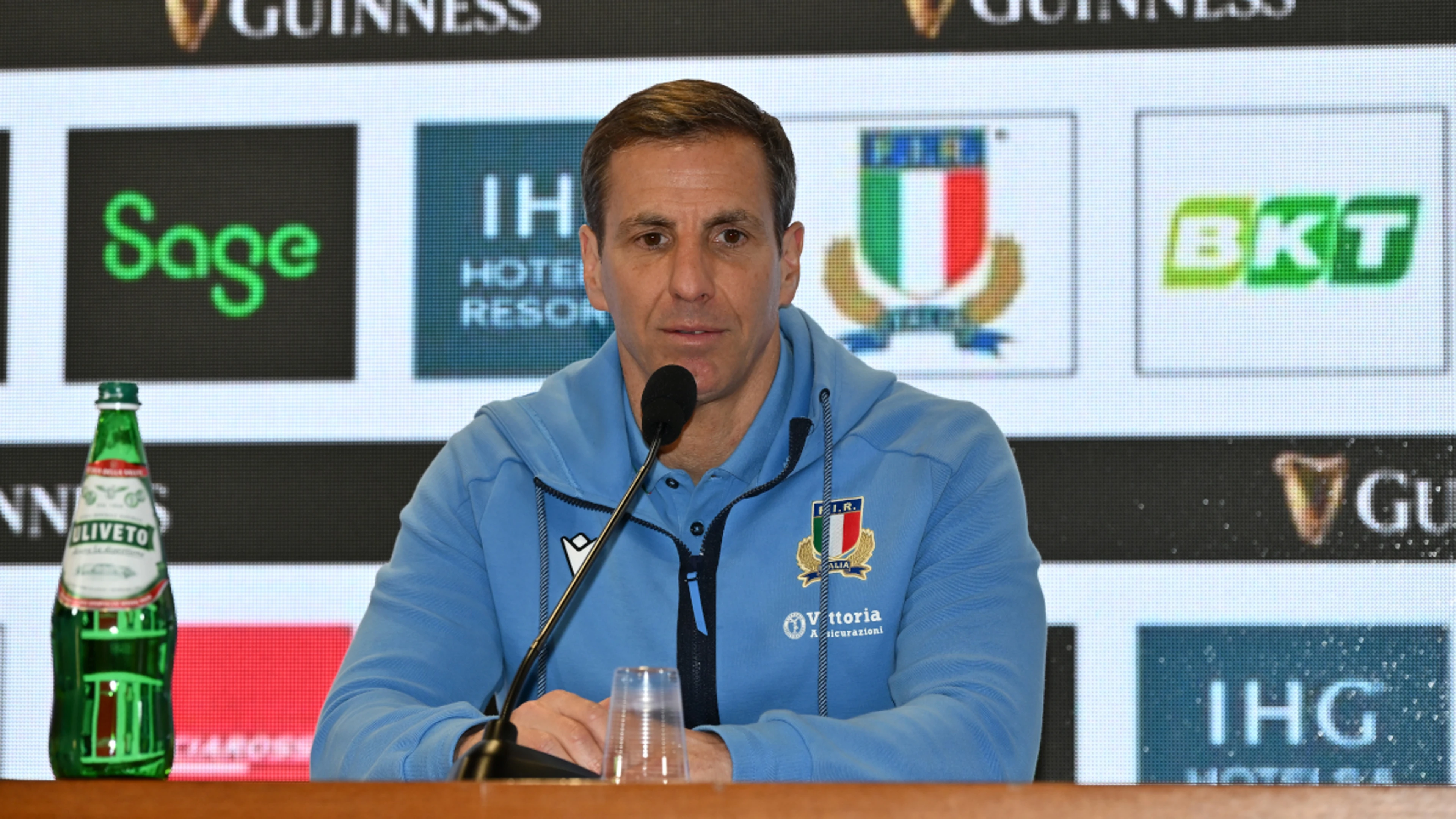 Angry Quesada rues Italian discipline in narrow loss to Ireland