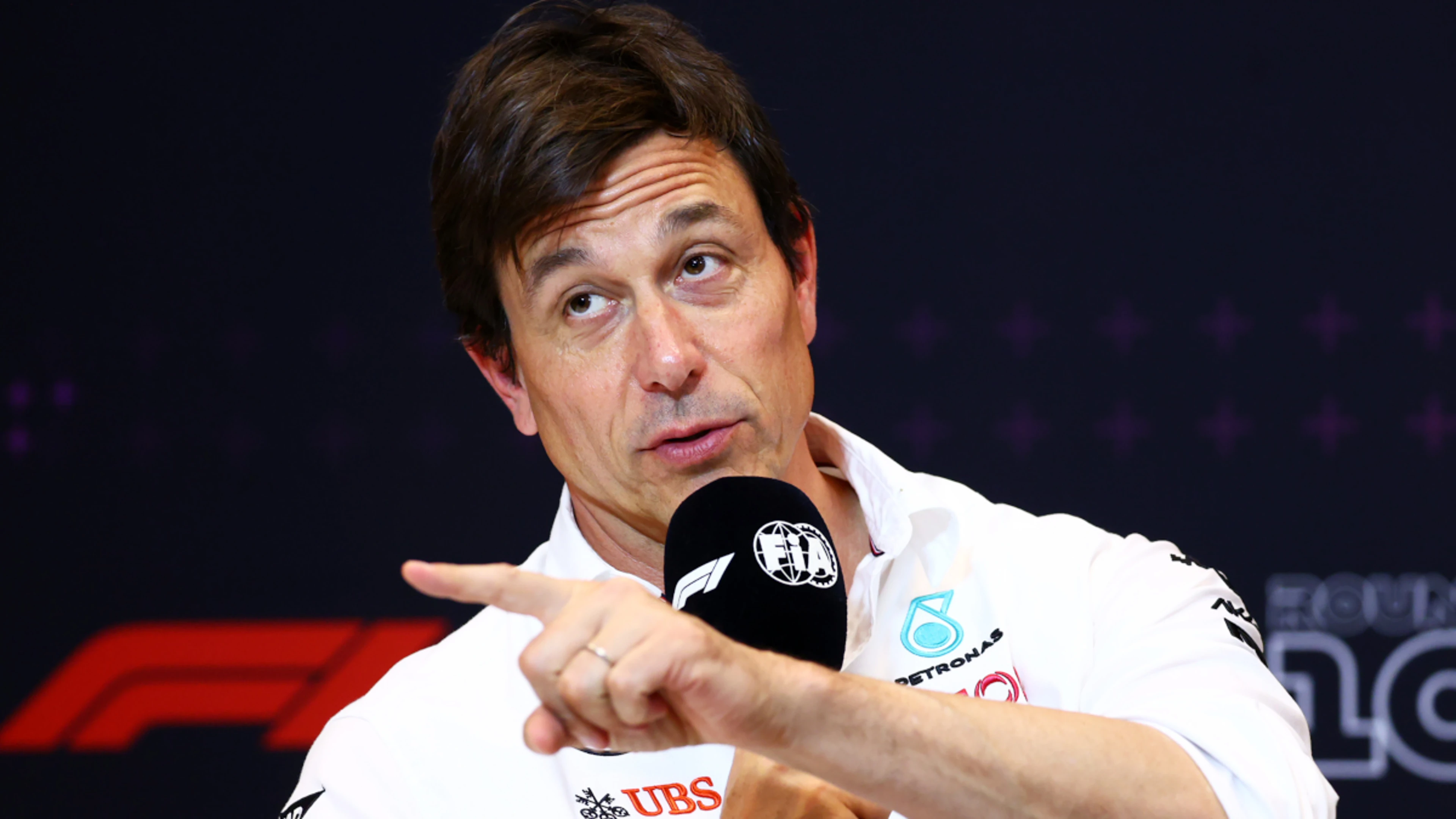 Mercedes boss rails at Hamilton 'sabotage' email