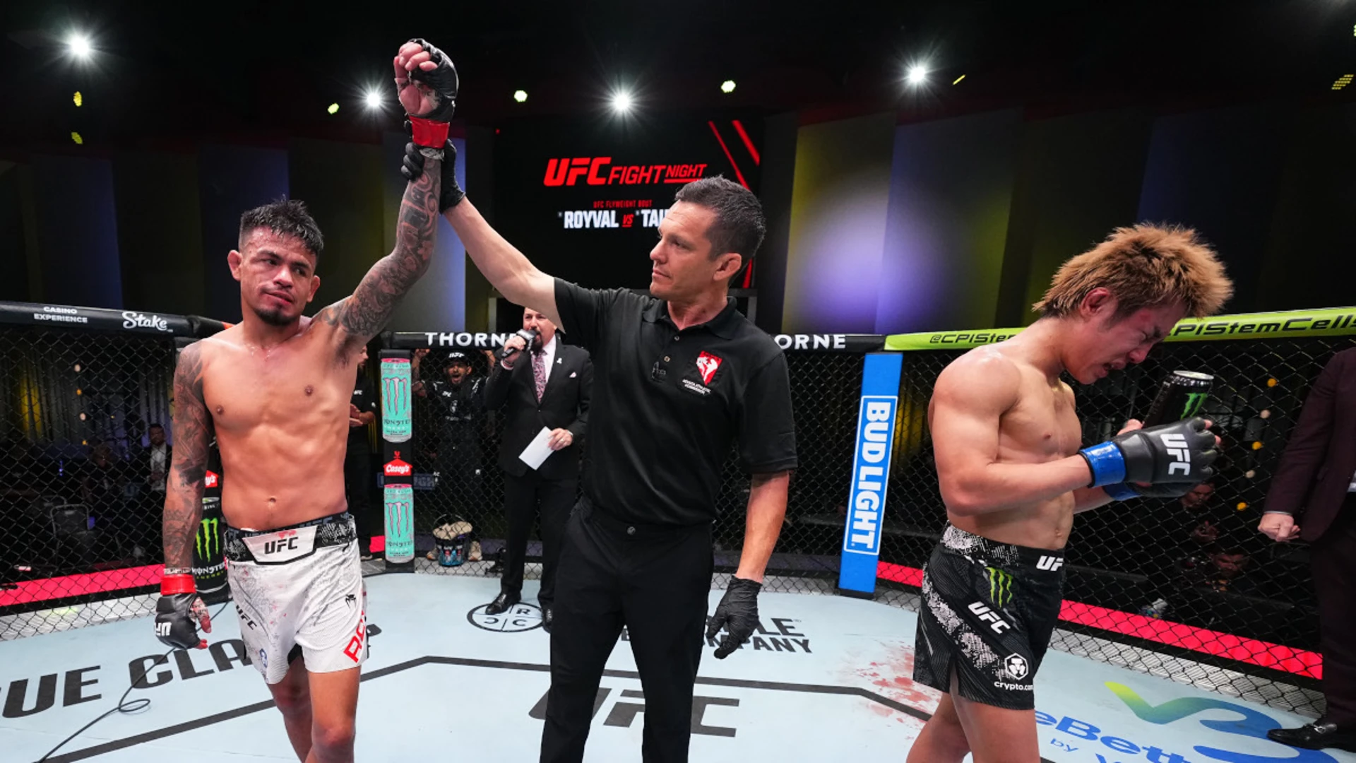 Royval hands Taira first loss in classic UFC battle