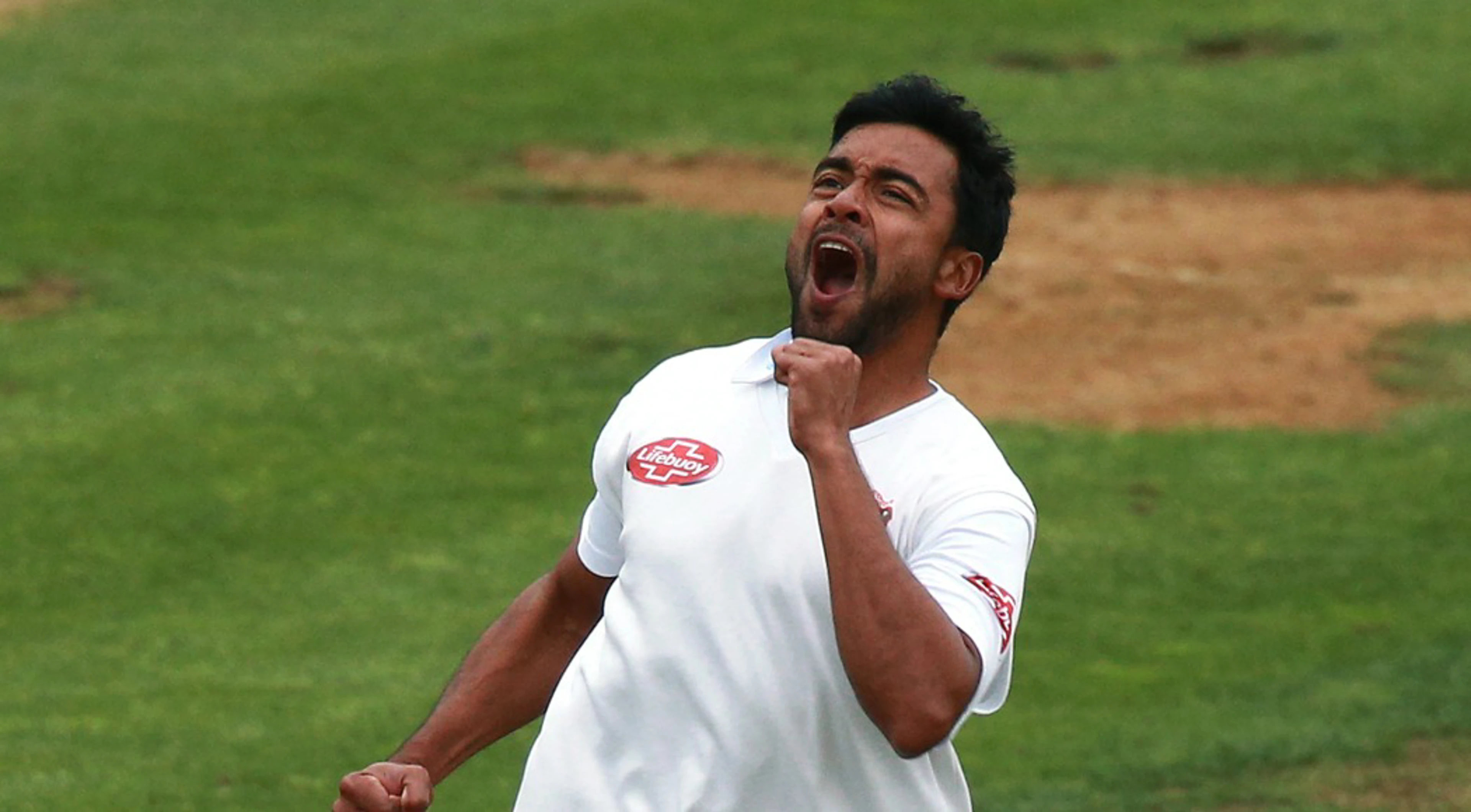 Bangladesh cruising along at stumps in one-off Zimbabwe test