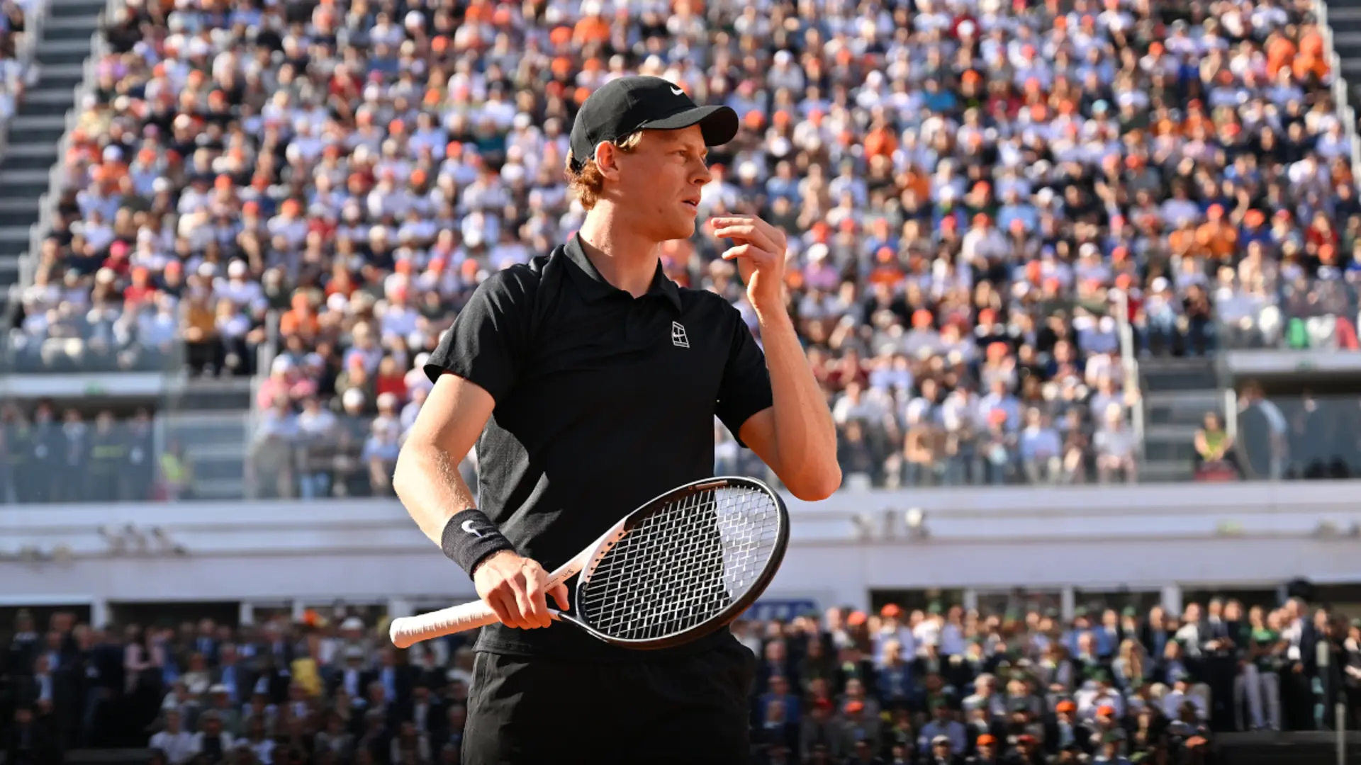 Sinner picks up where he left off as Alcaraz's main rival at French Open