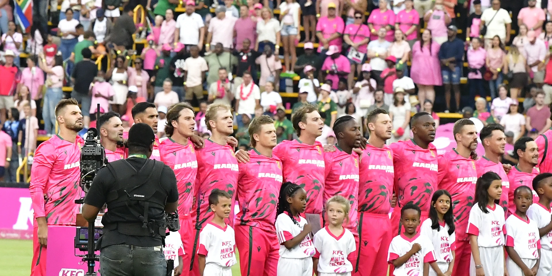 SA bowl first in 3rd T20I v West Indies