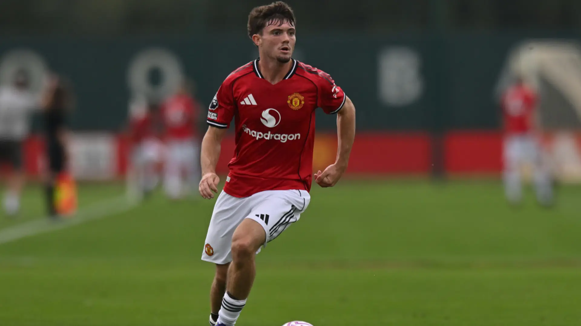 Manchester United teen Overy called up to Australia squad