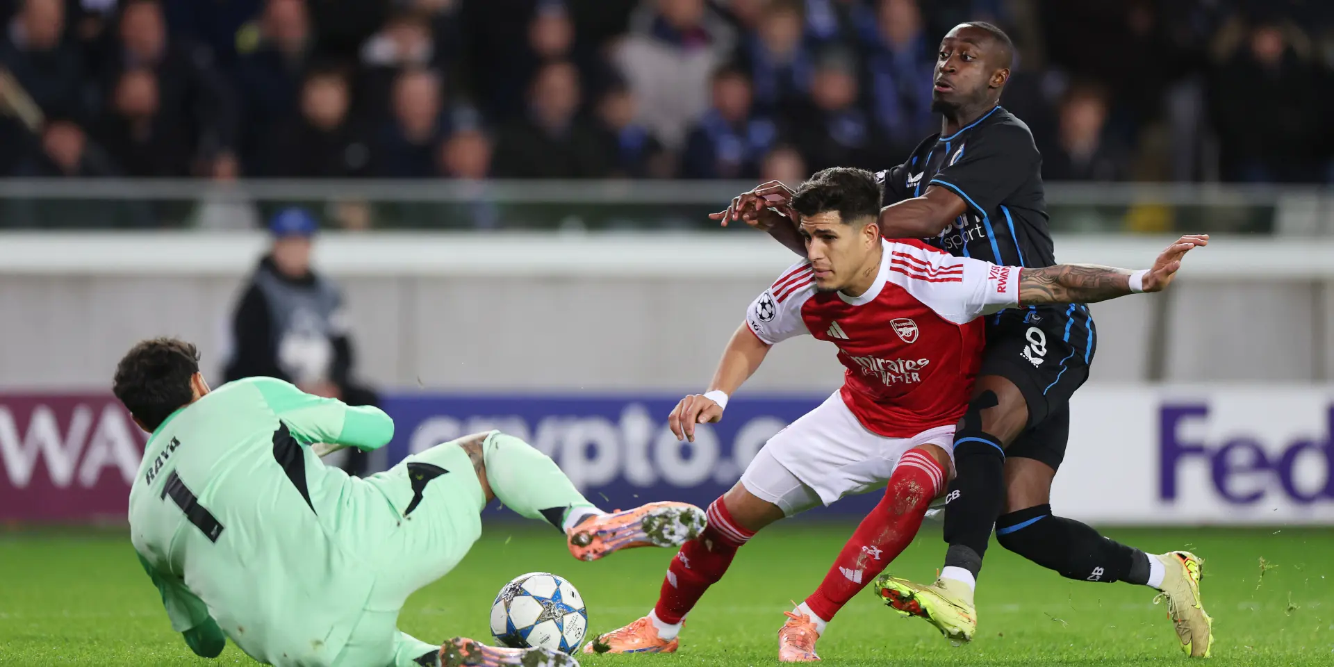 Arsenal crush Club Brugge to stay perfect in Champions League