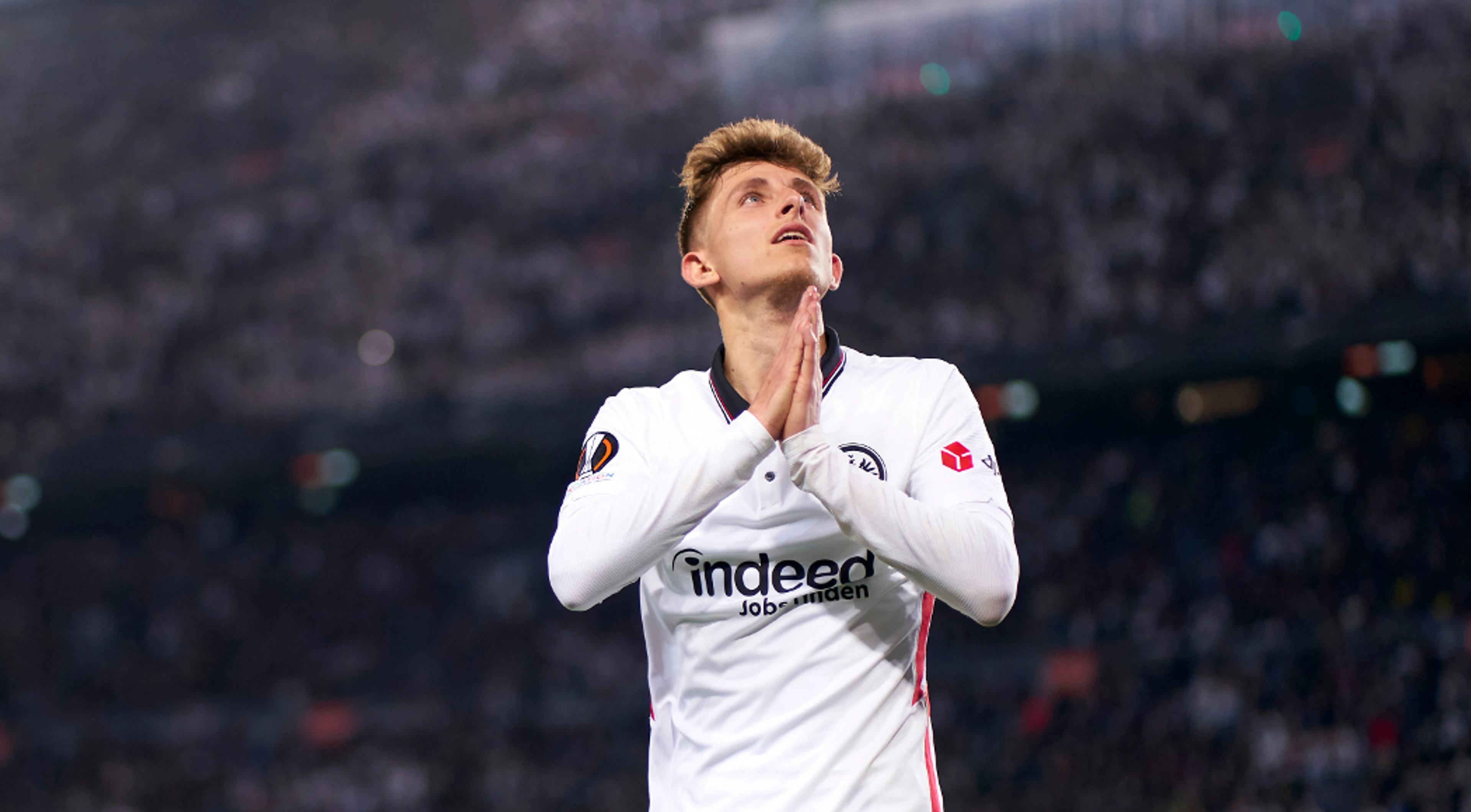 Lindstrom returns for Eintracht against Rangers in Seville heat