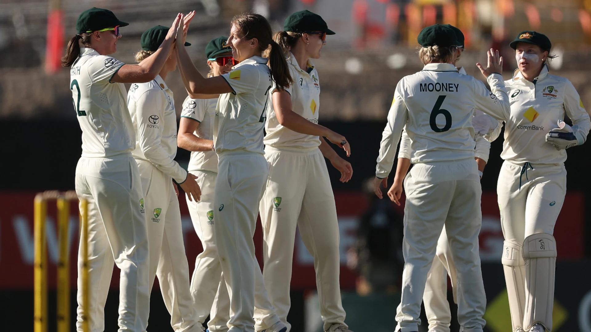 Writing on the wall for South Africa as Australia within sight of massive victory