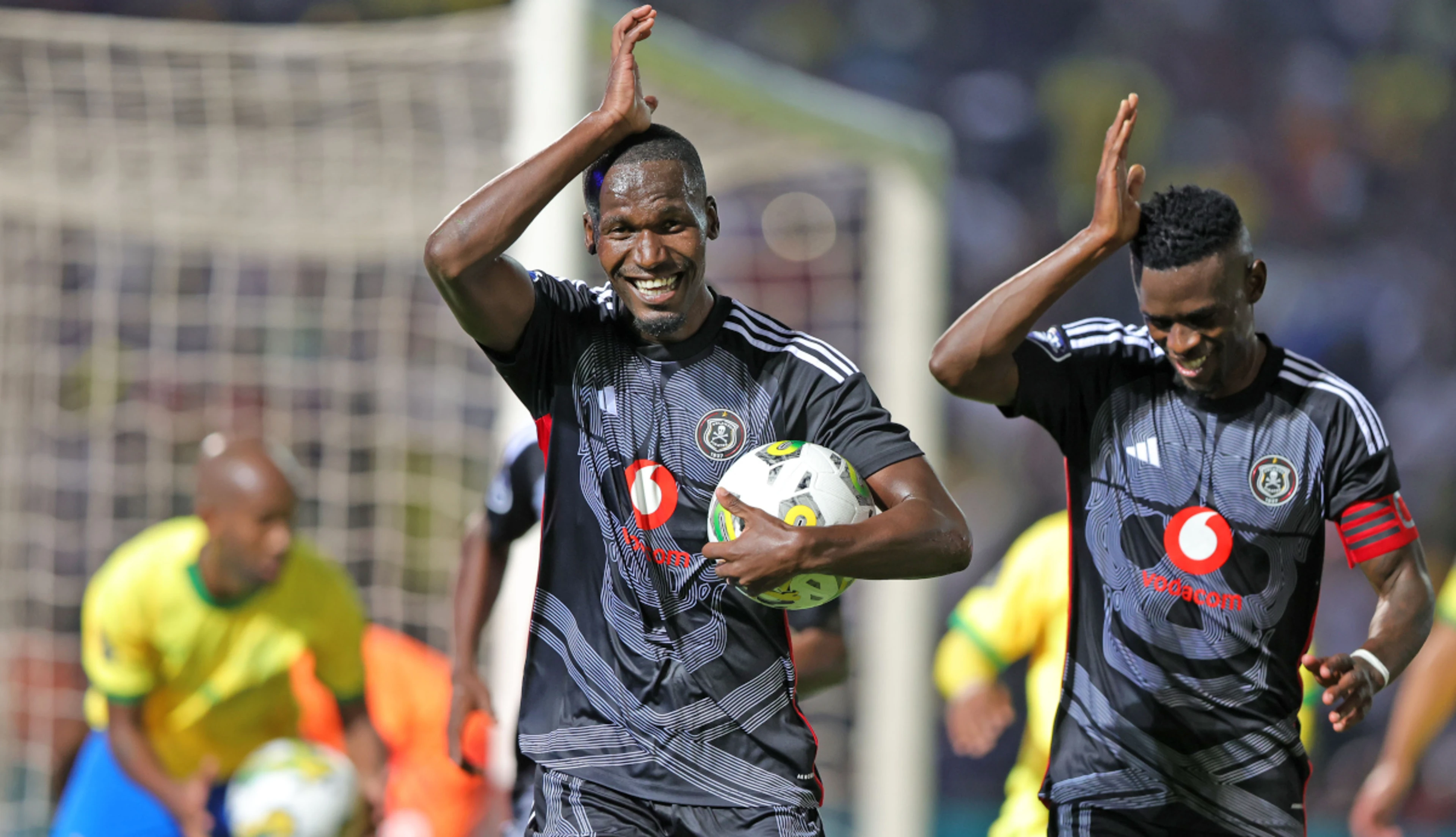 Buccaneers raid Brazilians for a point