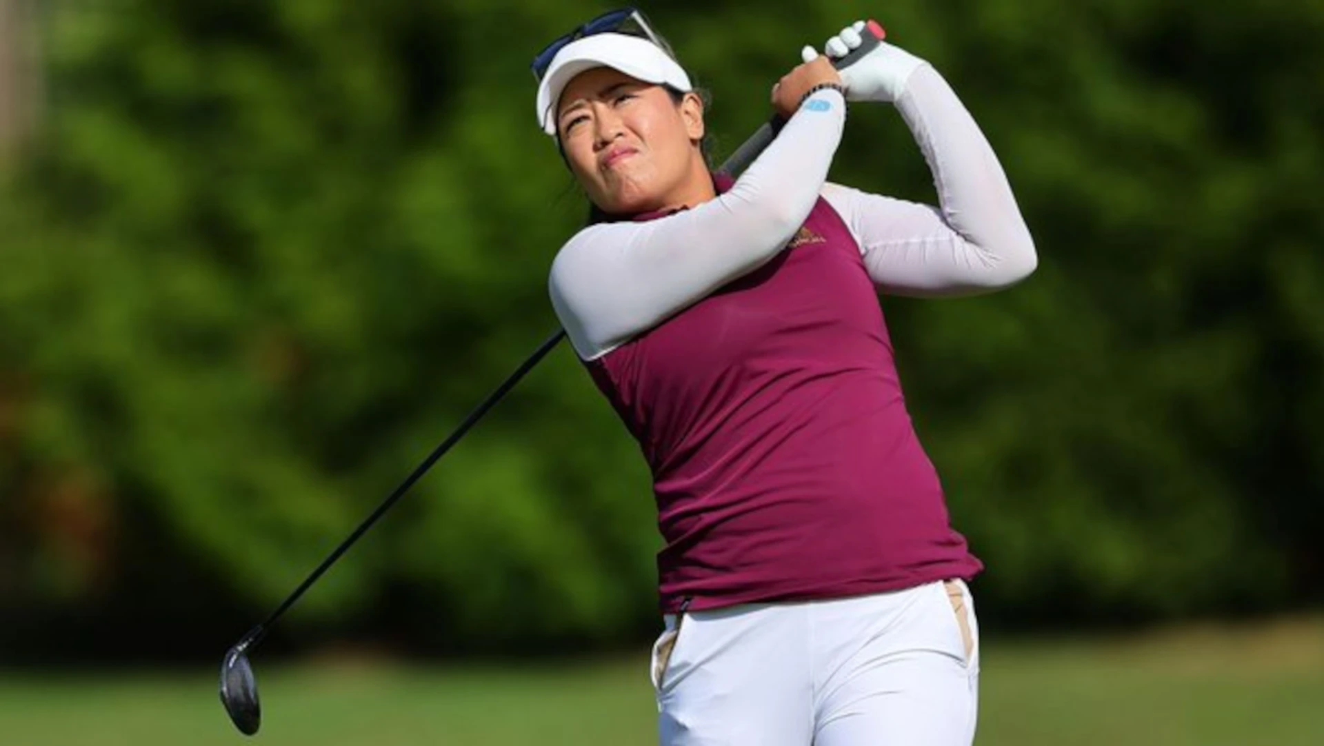 Suwannapura grabs LPGA NW Arkansas lead