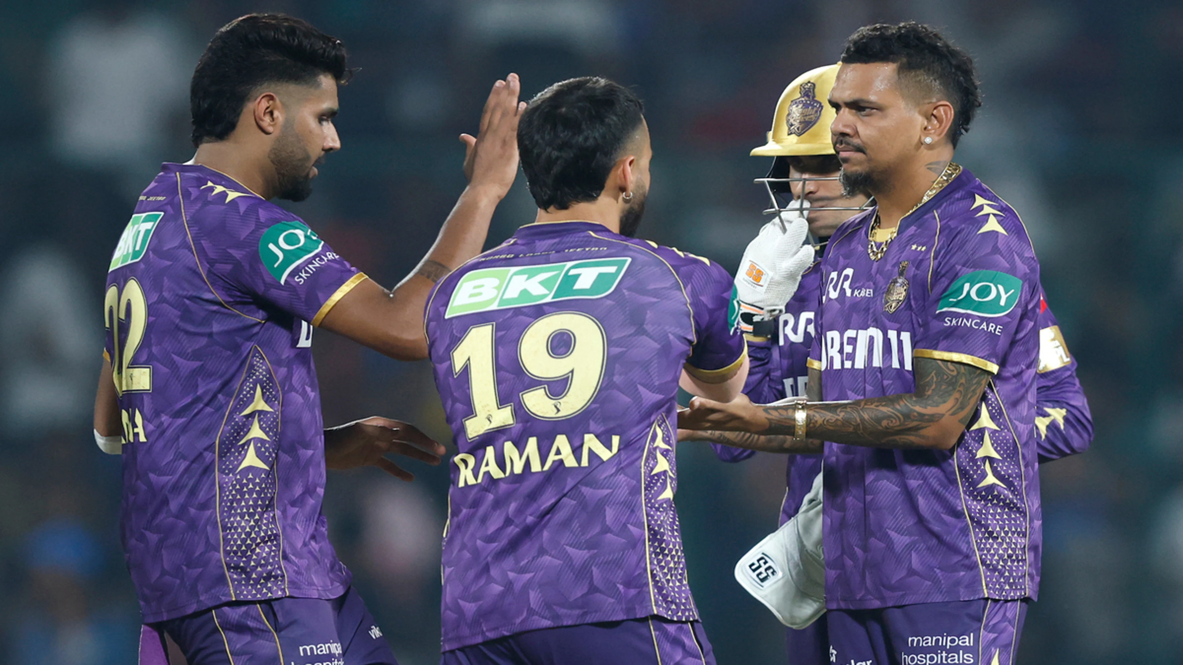 Narine stars with bat and ball as Kolkata claim vital win over Delhi