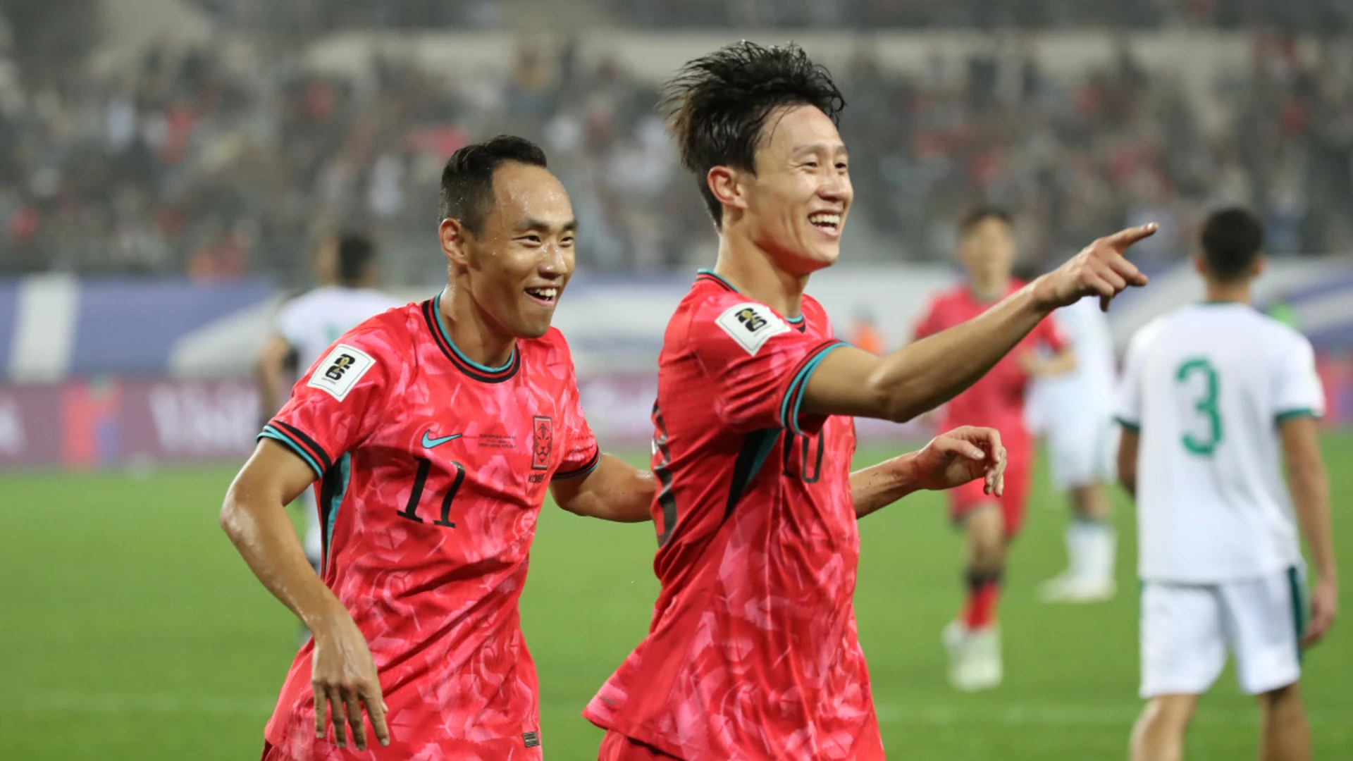 All smiles for Hong as South Korea silence the boos