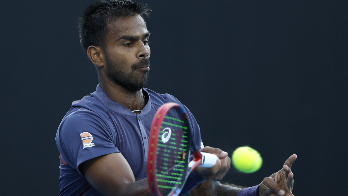 India's top tennis player says denied China visa