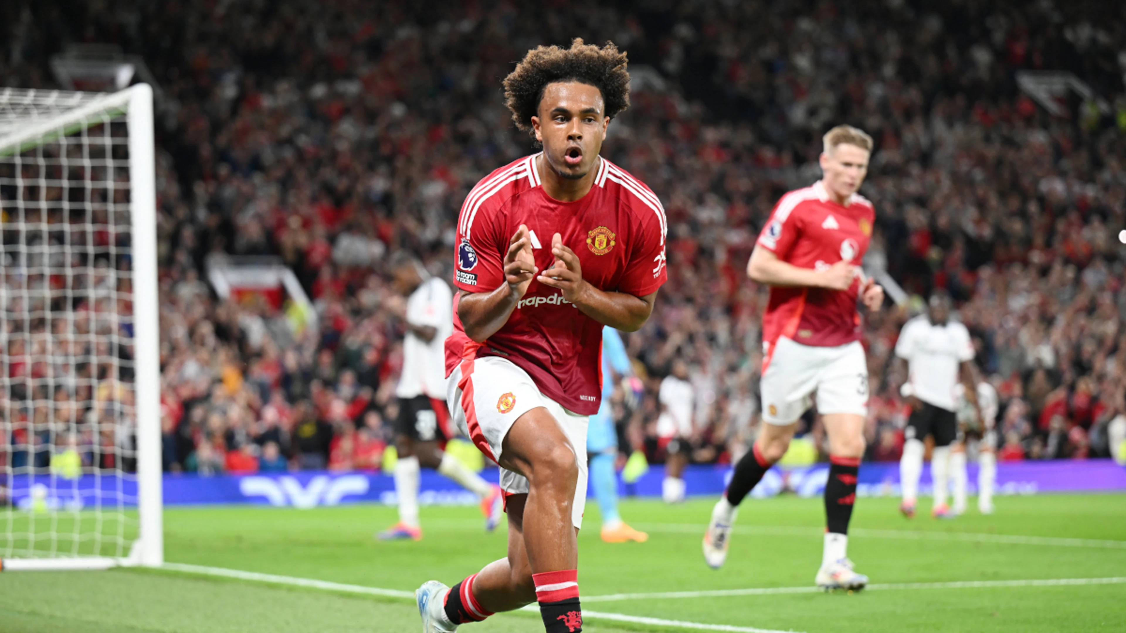 Zirkzee relishes 'unbelievable' Man Utd debut