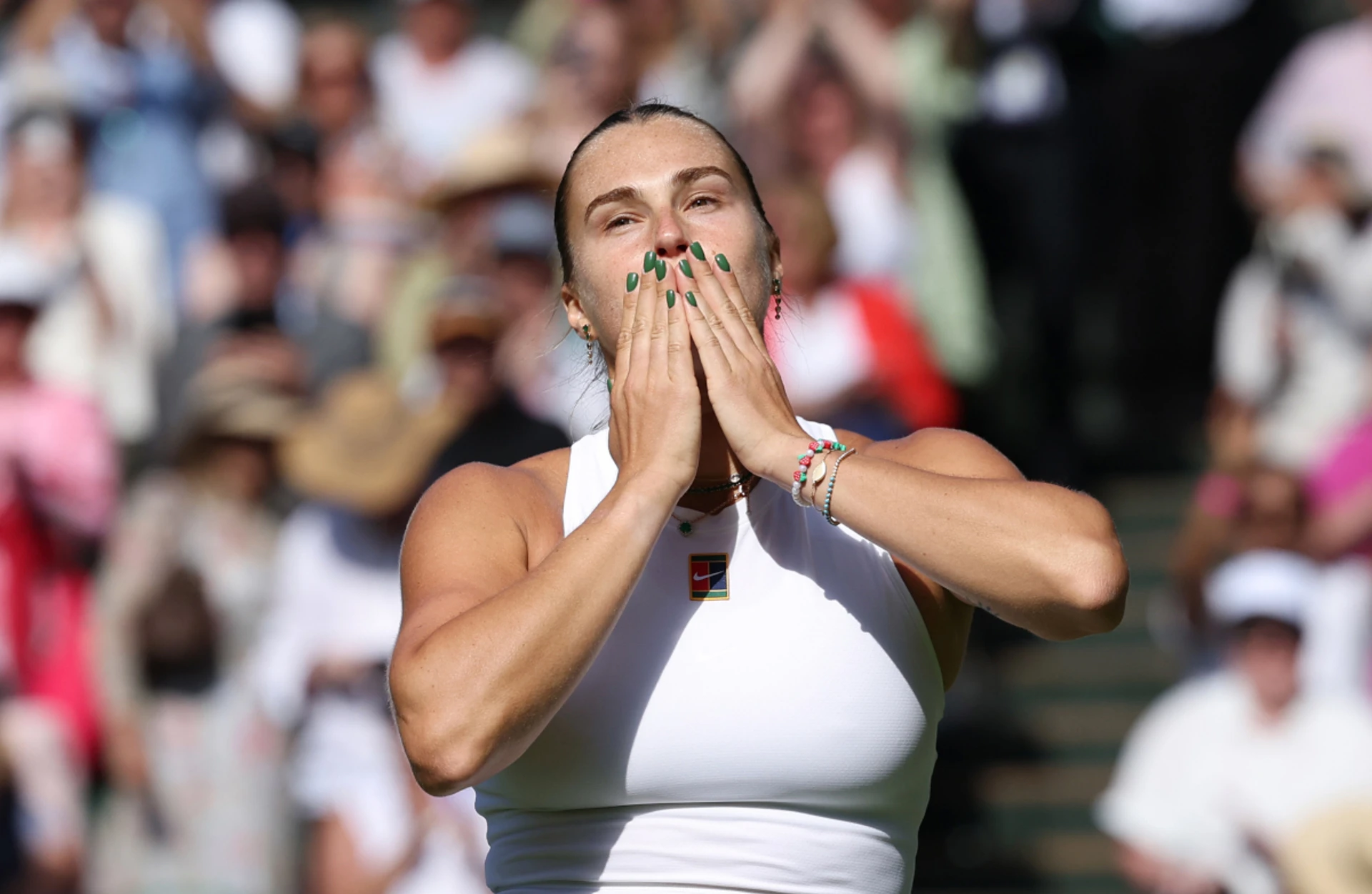 Sabalenka battles back to reach Wimbledon semis