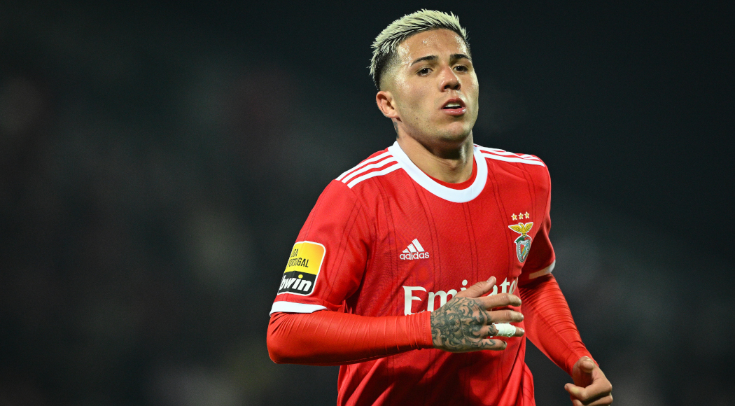 Chelsea pay record fee for Fernandez as Cancelo joins Bayern