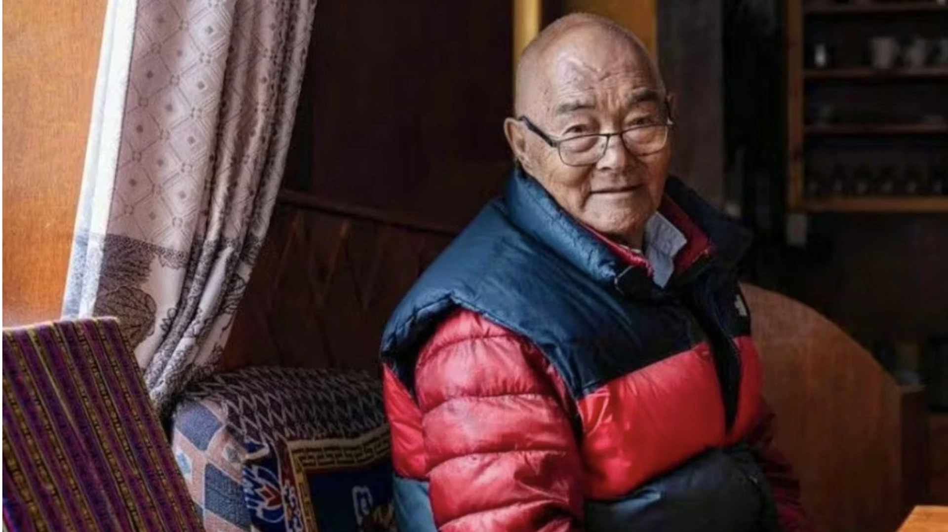 Last member of the first successful Everest expedition dies