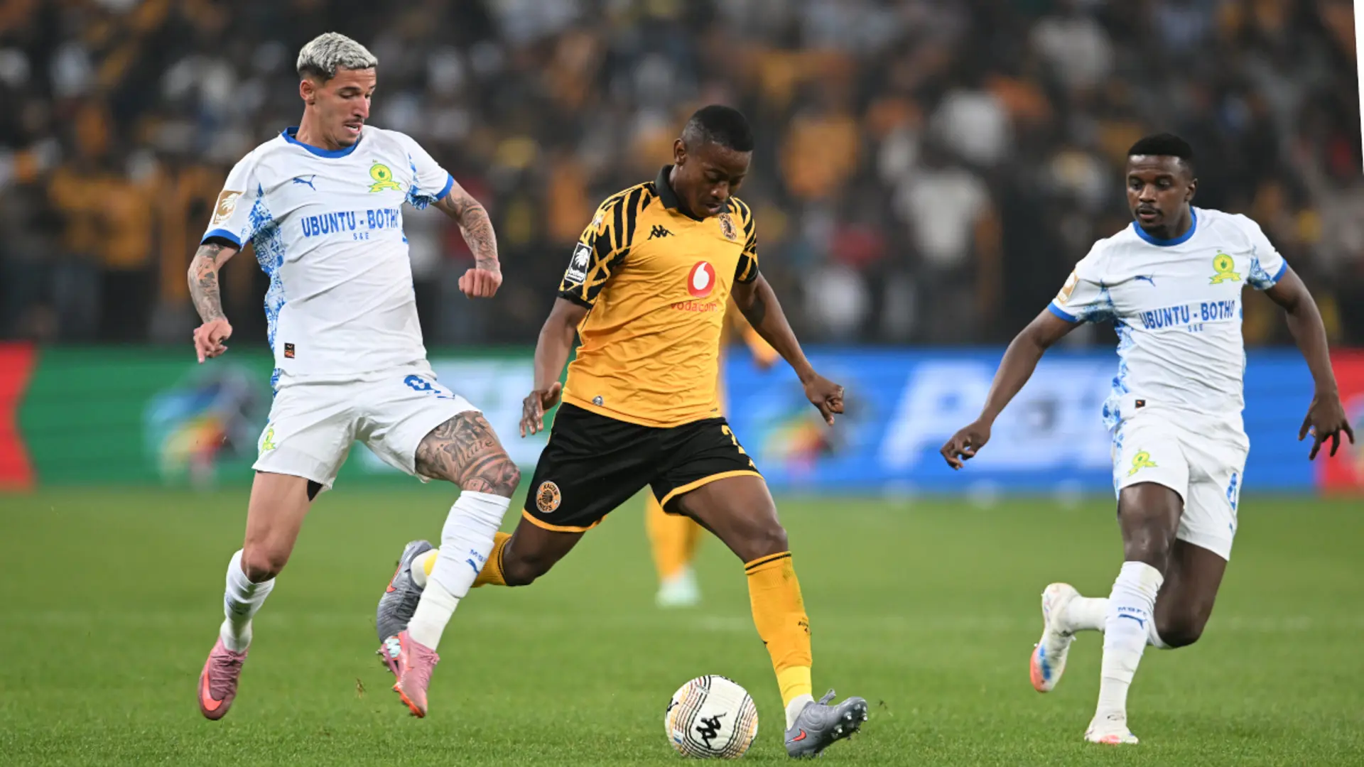 Chiefs and Downs draw at packed FNB Stadium
