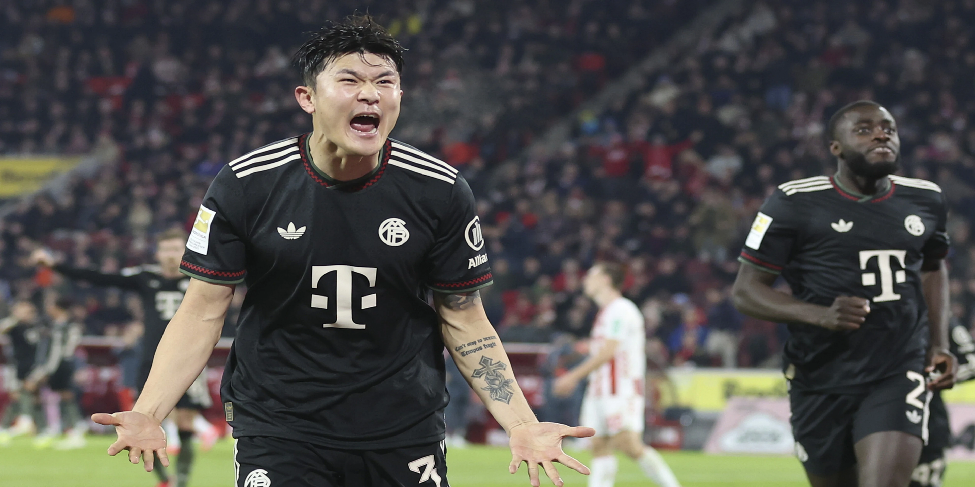 Bayern beat Cologne to move 11 points clear, Hearts bolster title bid