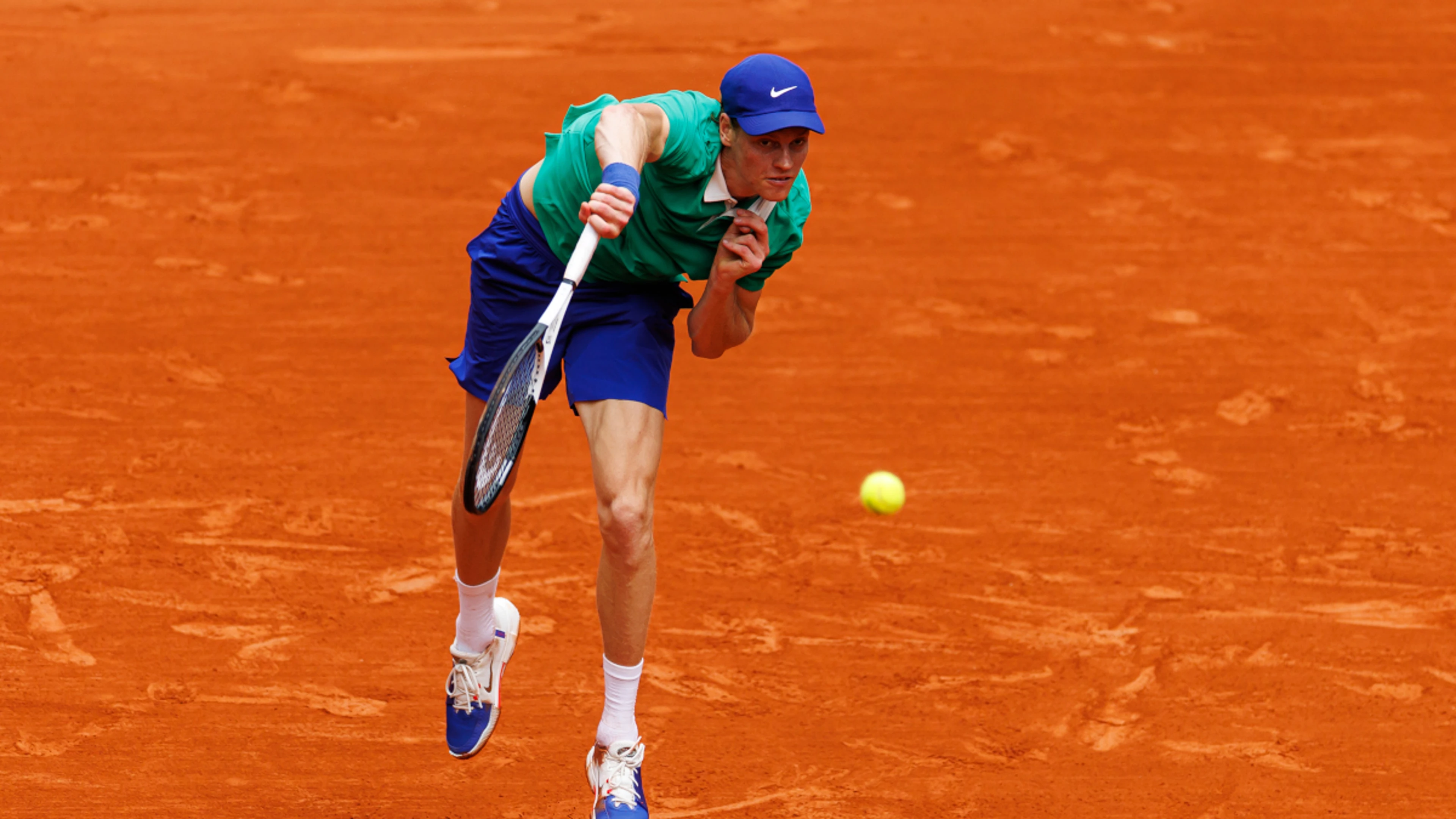 Beaten Sinner extends lead on Alcaraz at top of ATP rankings