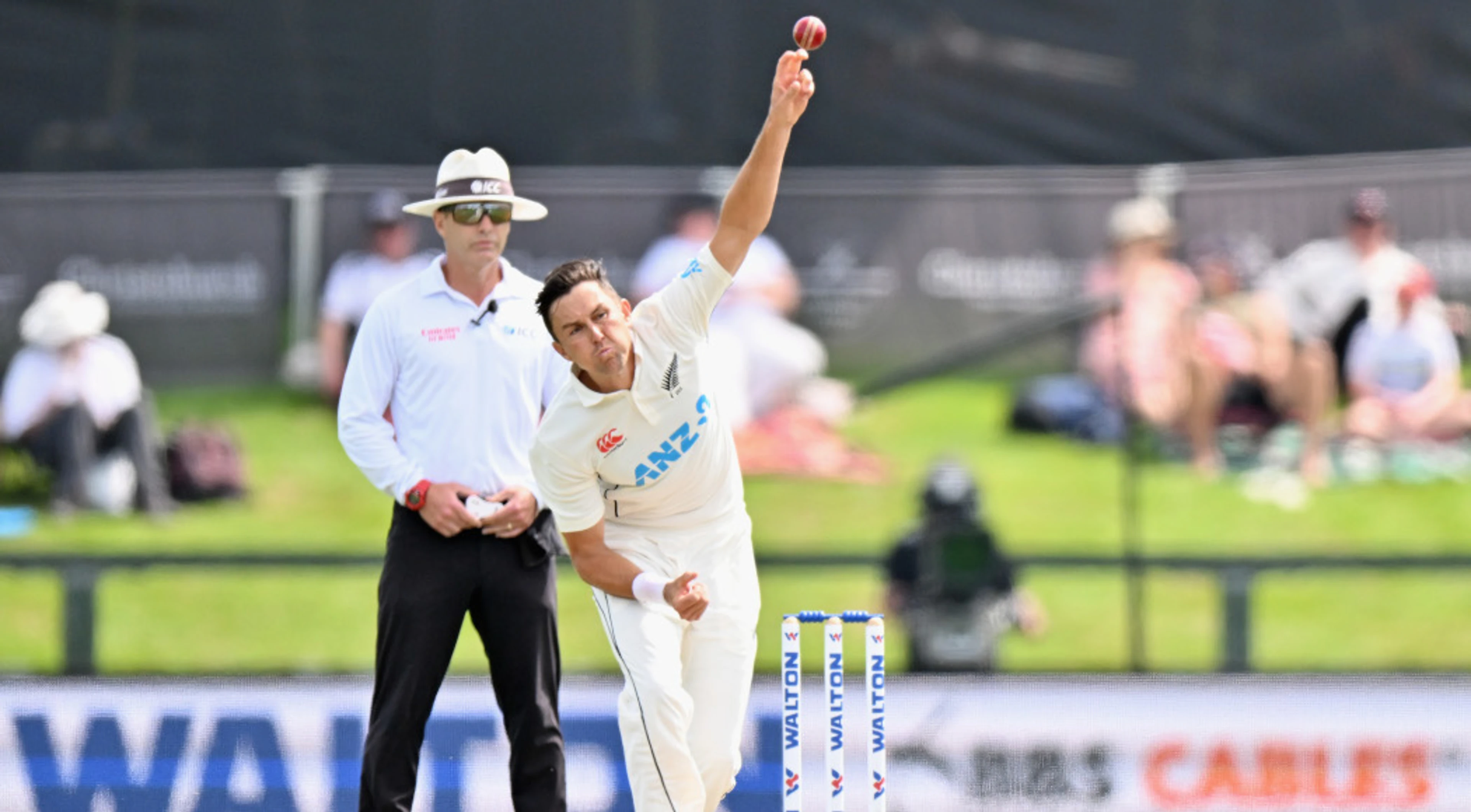 NZ paceman Boult ruled out of second South Africa test