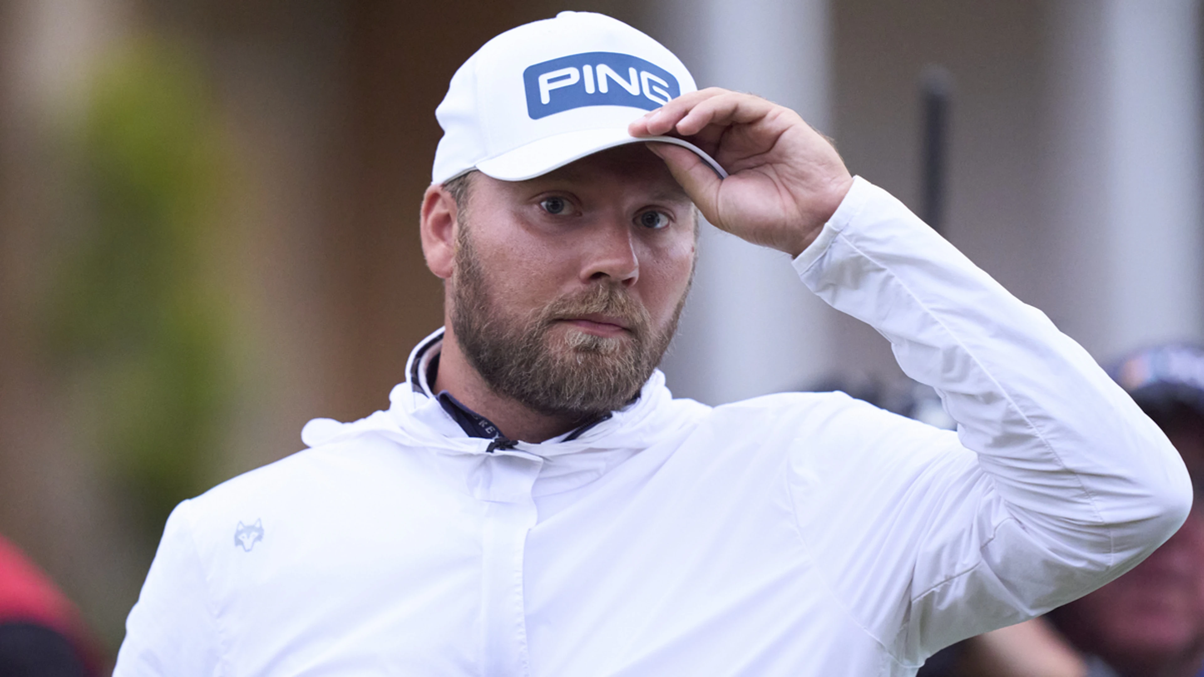 England's Brown takes shock lead in British Open