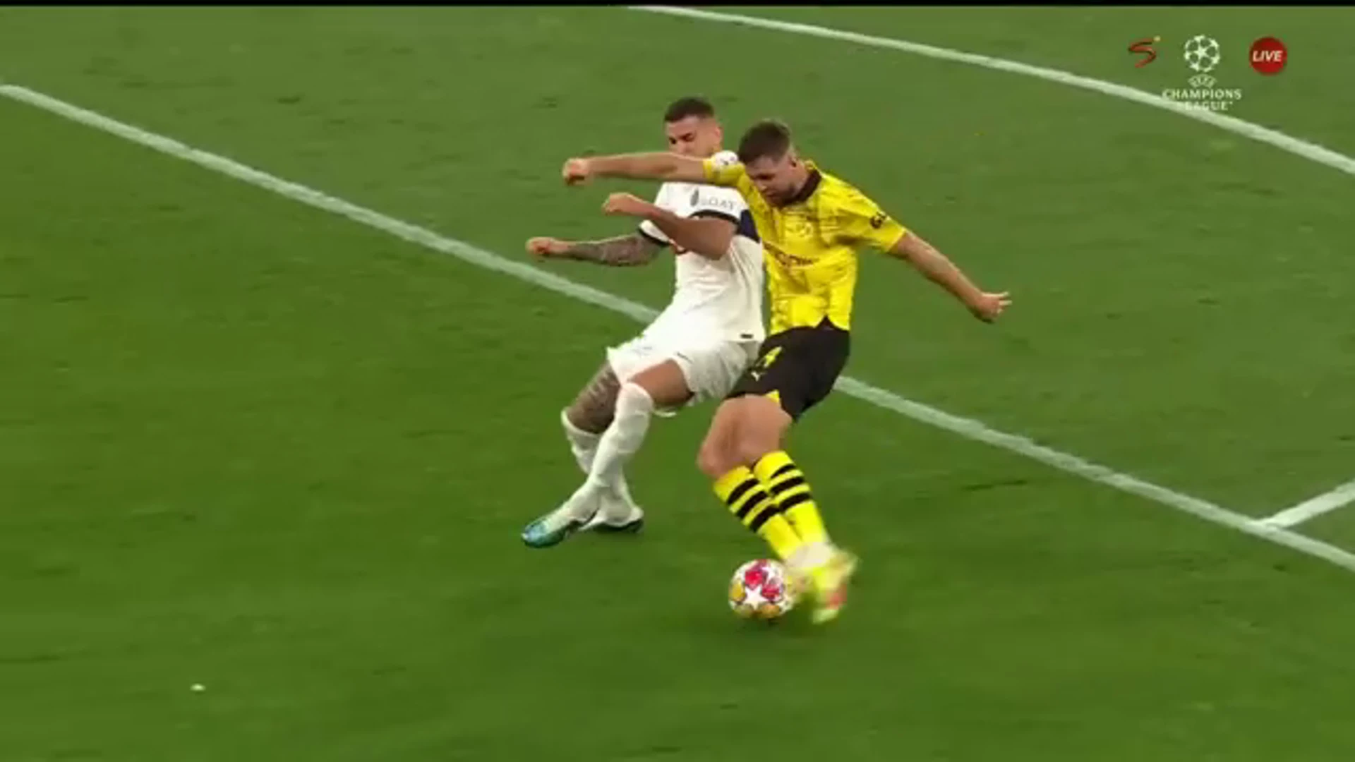 Niclas Fullkrug Goal | Borussia Dortmund v Paris Saint-Germain | UEFA Champions League