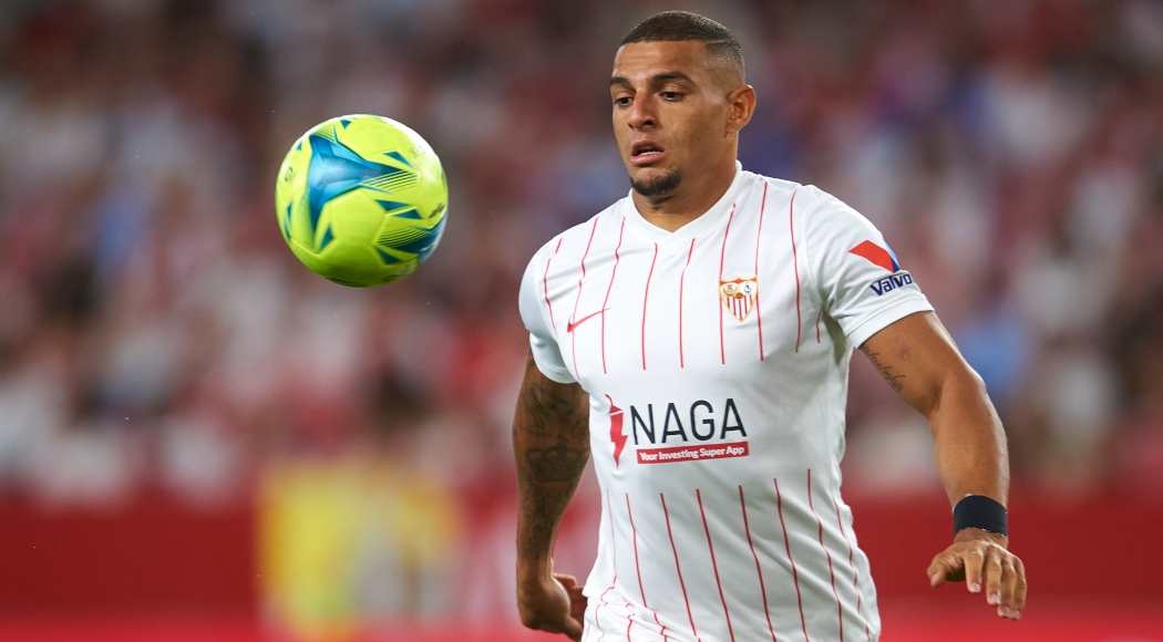Aston Villa to sign Sevilla defender Diego Carlos
