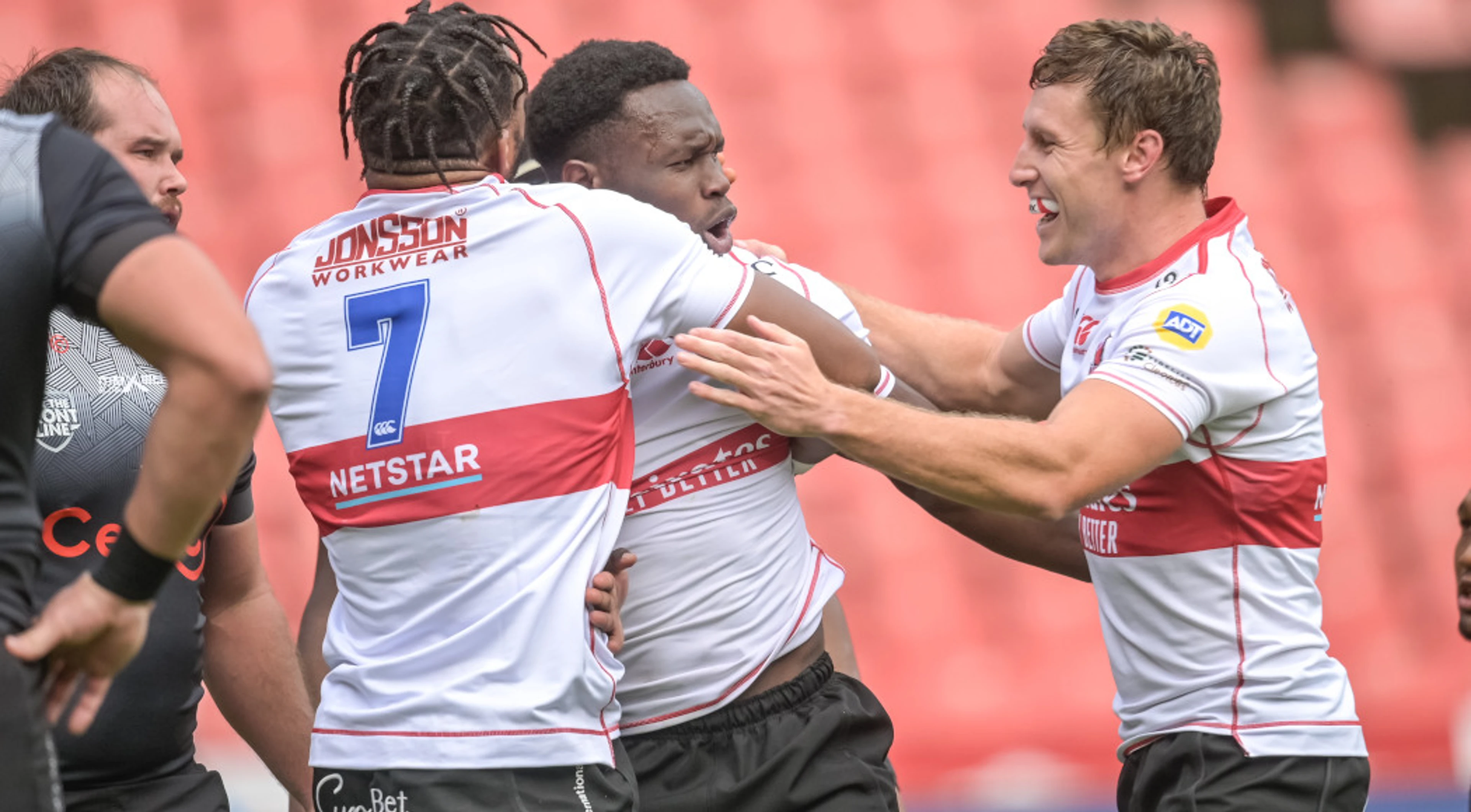 Last-gasp penalty enables Lions to pip Sharks in thriller