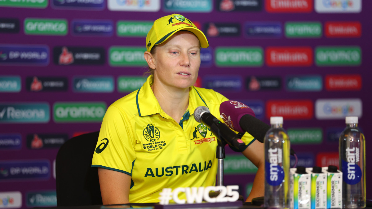 Australia say 'let ourselves down' after India end world domination